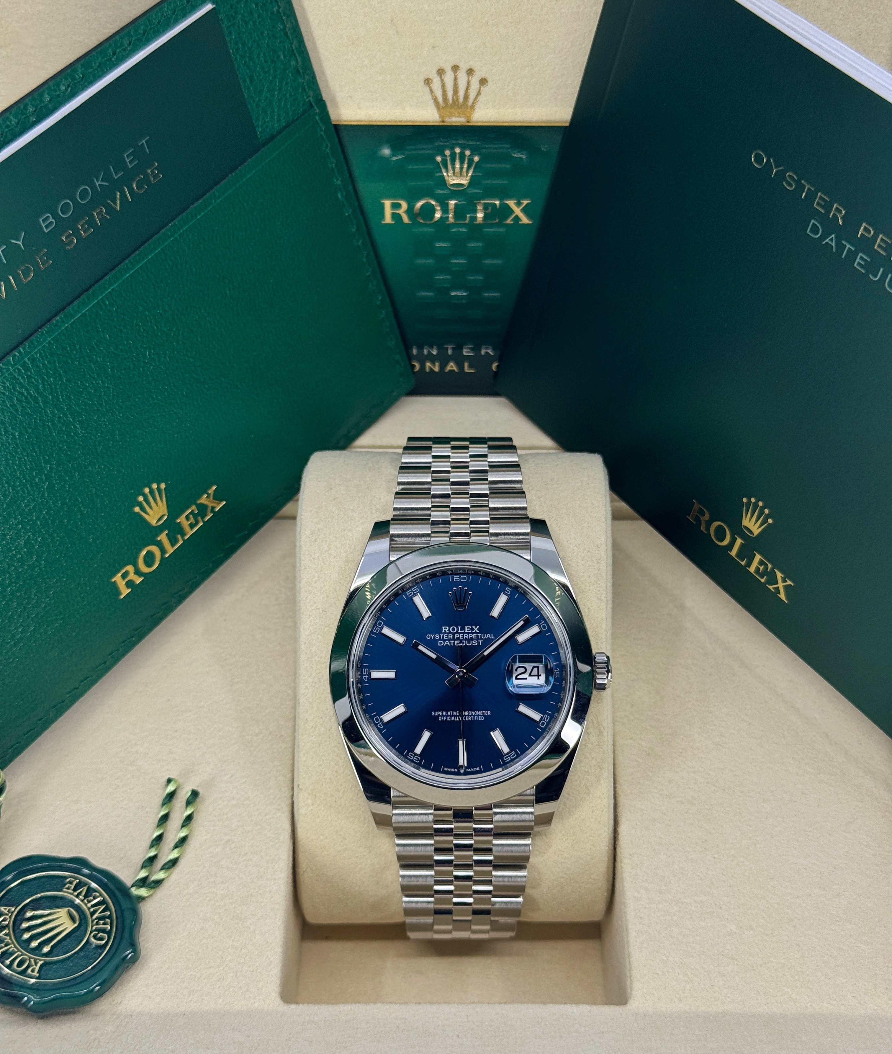 Rolex Datejust 41 126300 Thumbnail 7