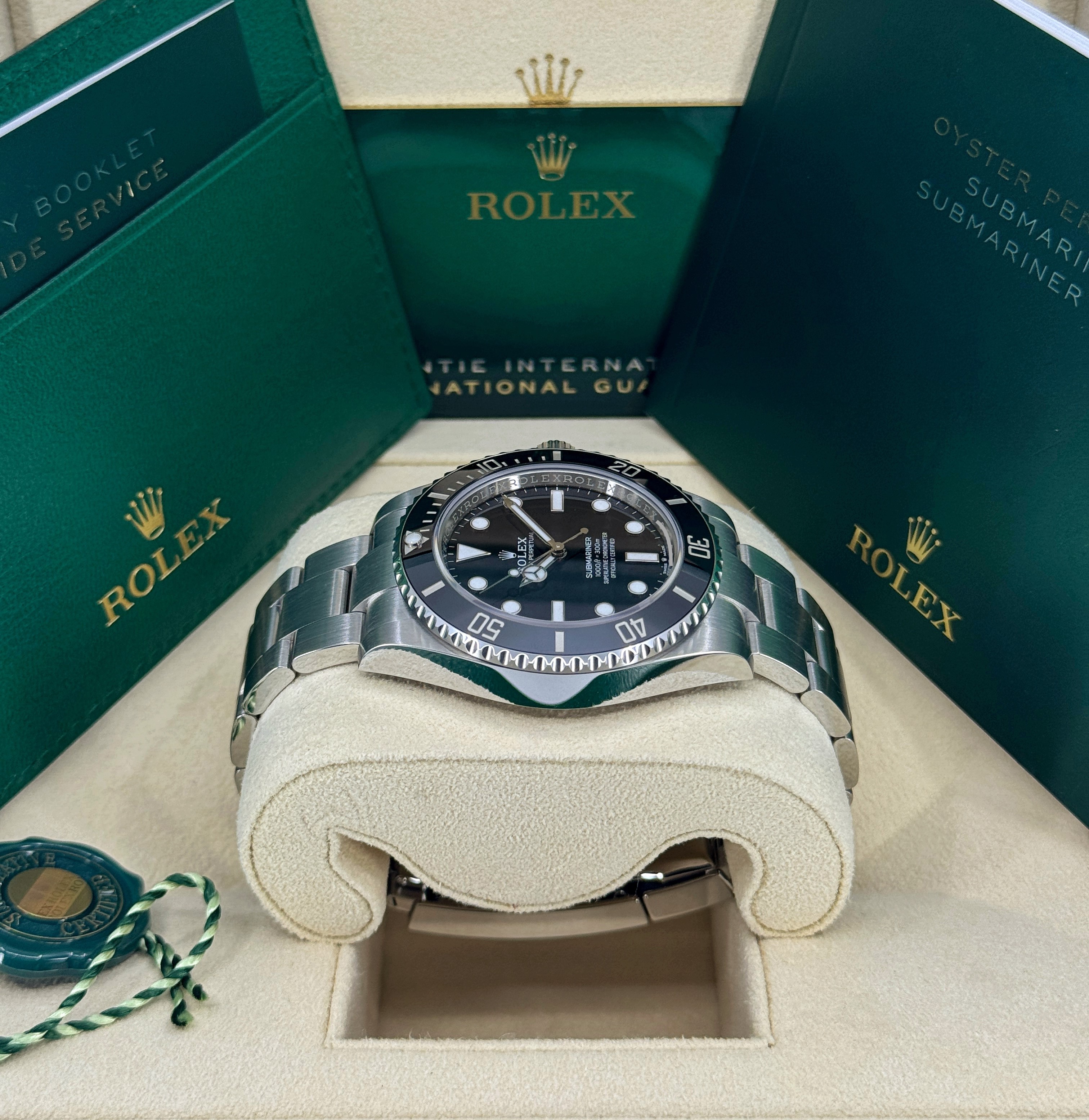 Rolex Submariner 124060 Thumbnail 2