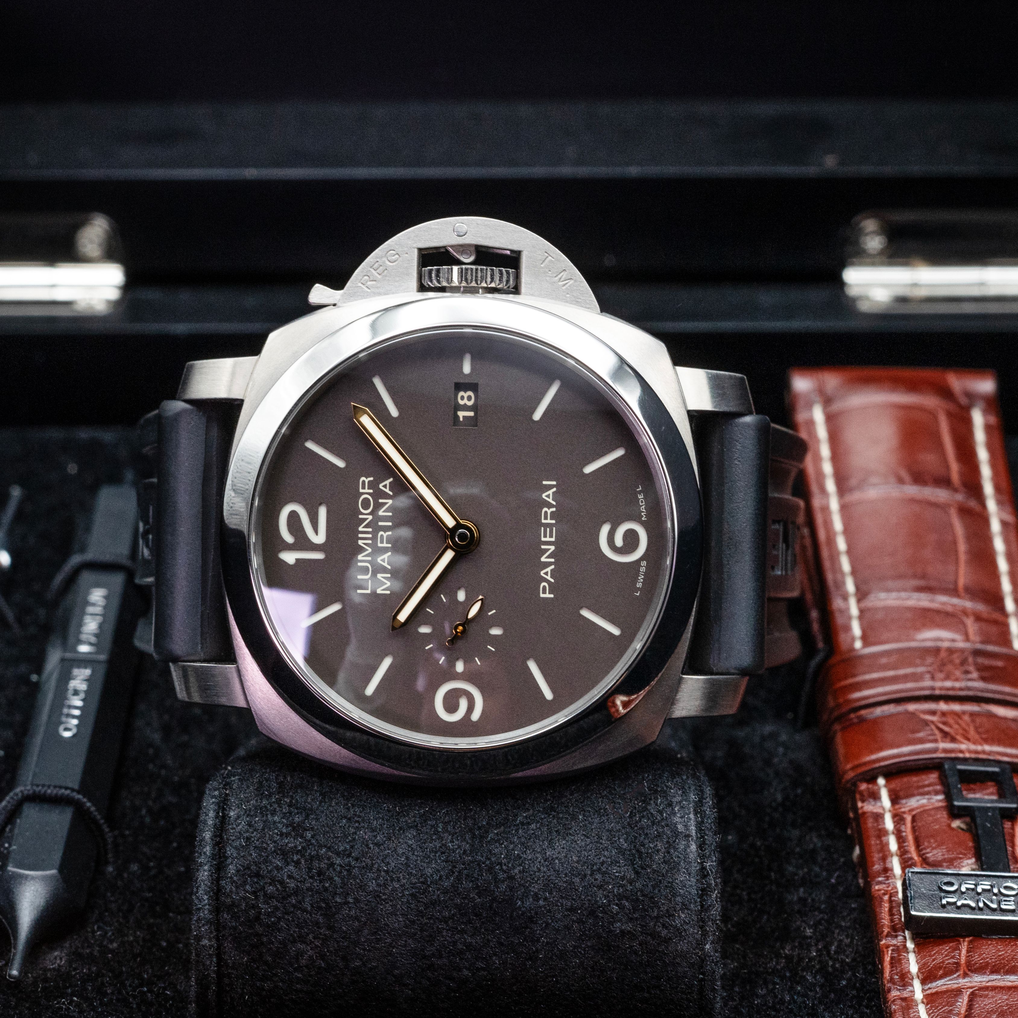 Panerai Luminor 1950 PAM00351 Thumbnail 2