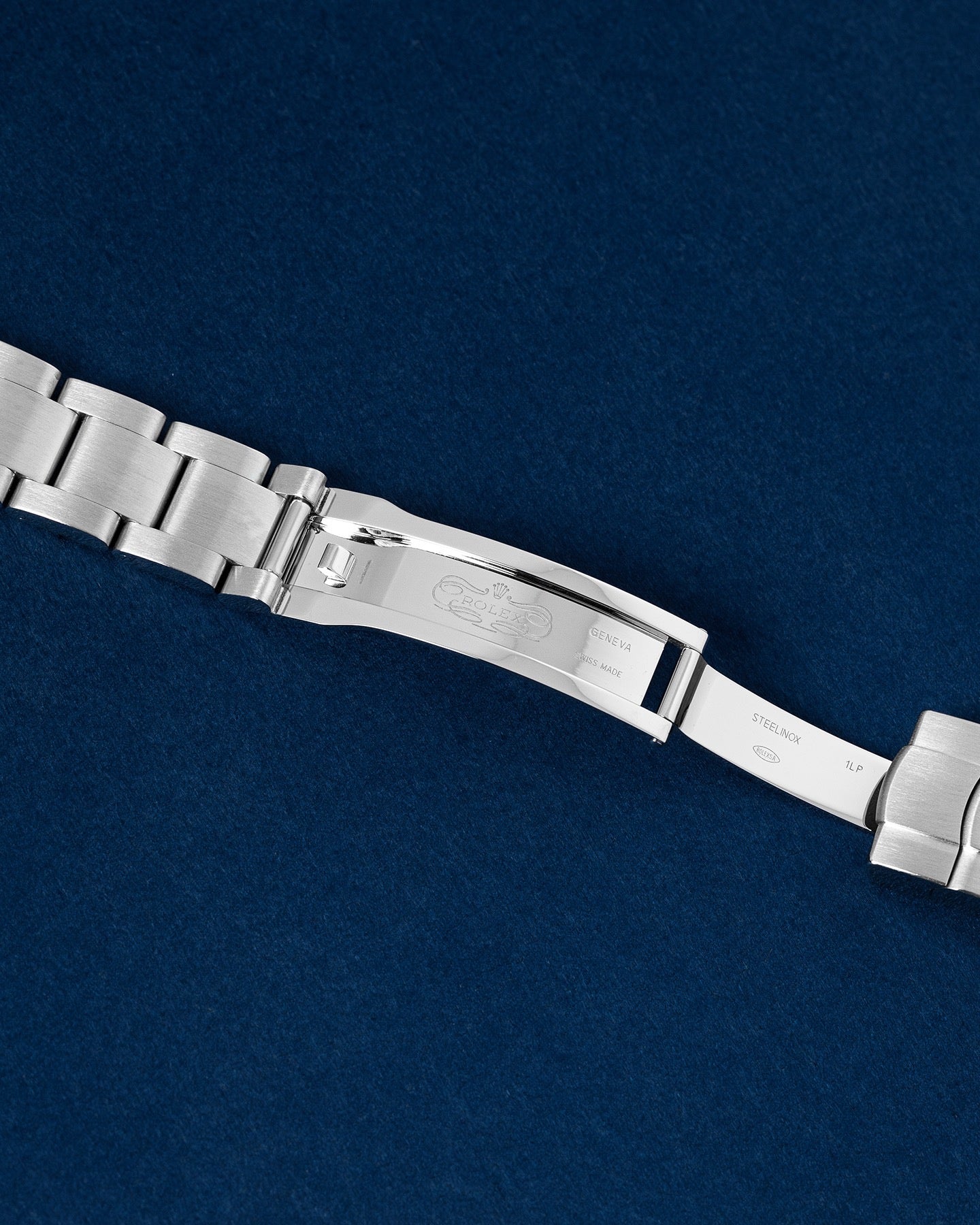 Rolex Oyster Perpetual 124200 Thumbnail 4