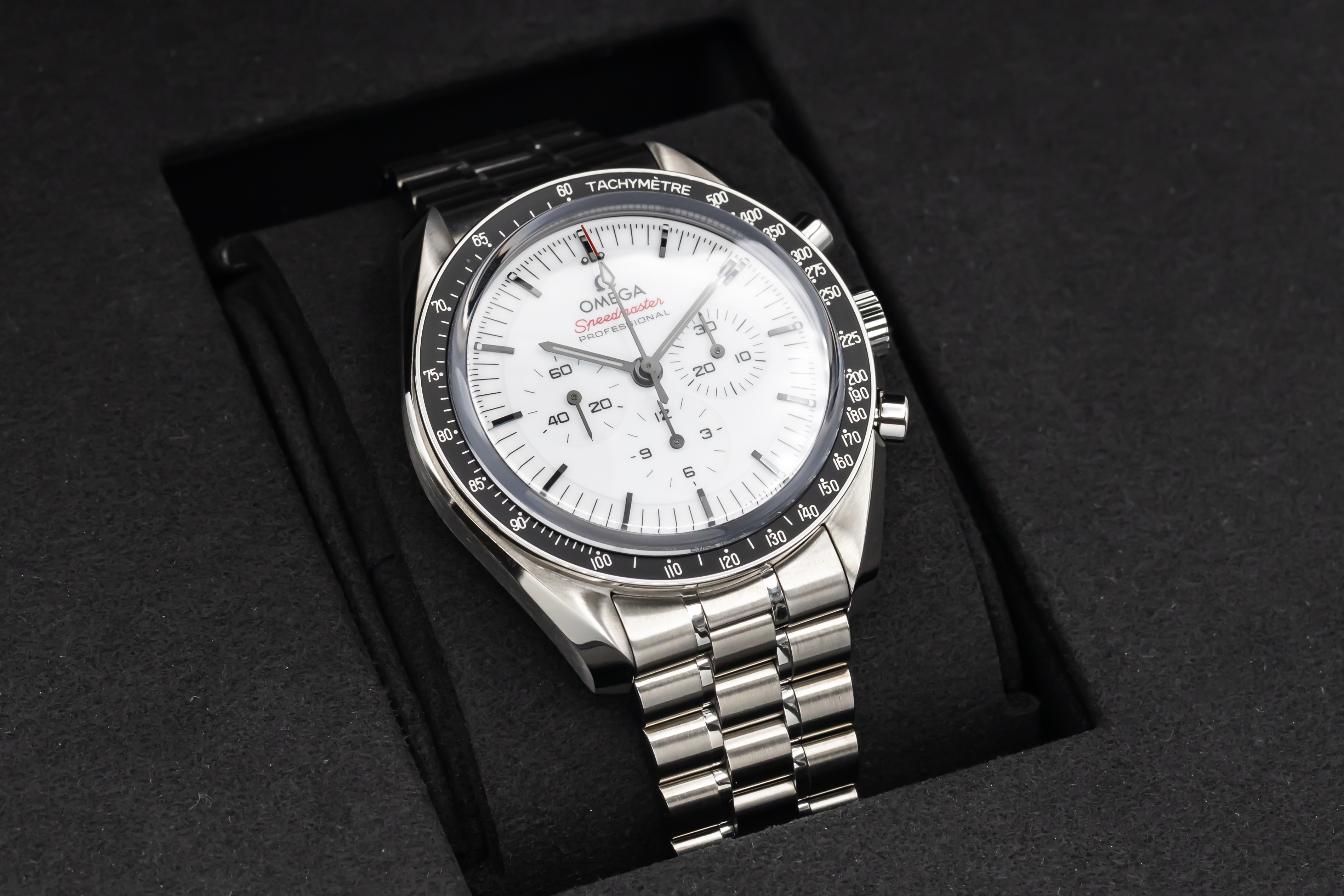 Omega Speedmaster Moonwatch Professional 310.30.42.50.04.001 Thumbnail 5