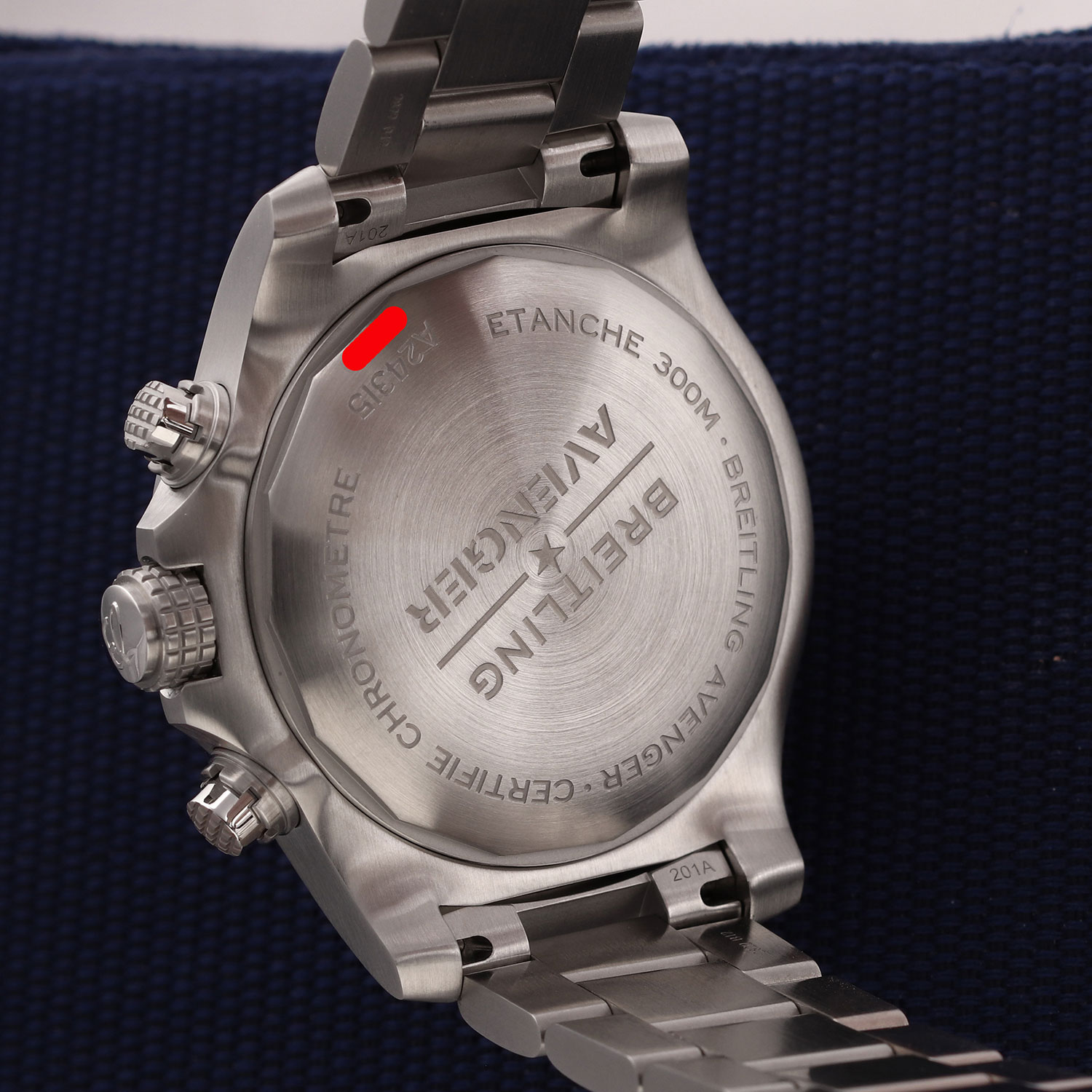 Breitling Avenger Chronograph 45 A24315 Thumbnail 2