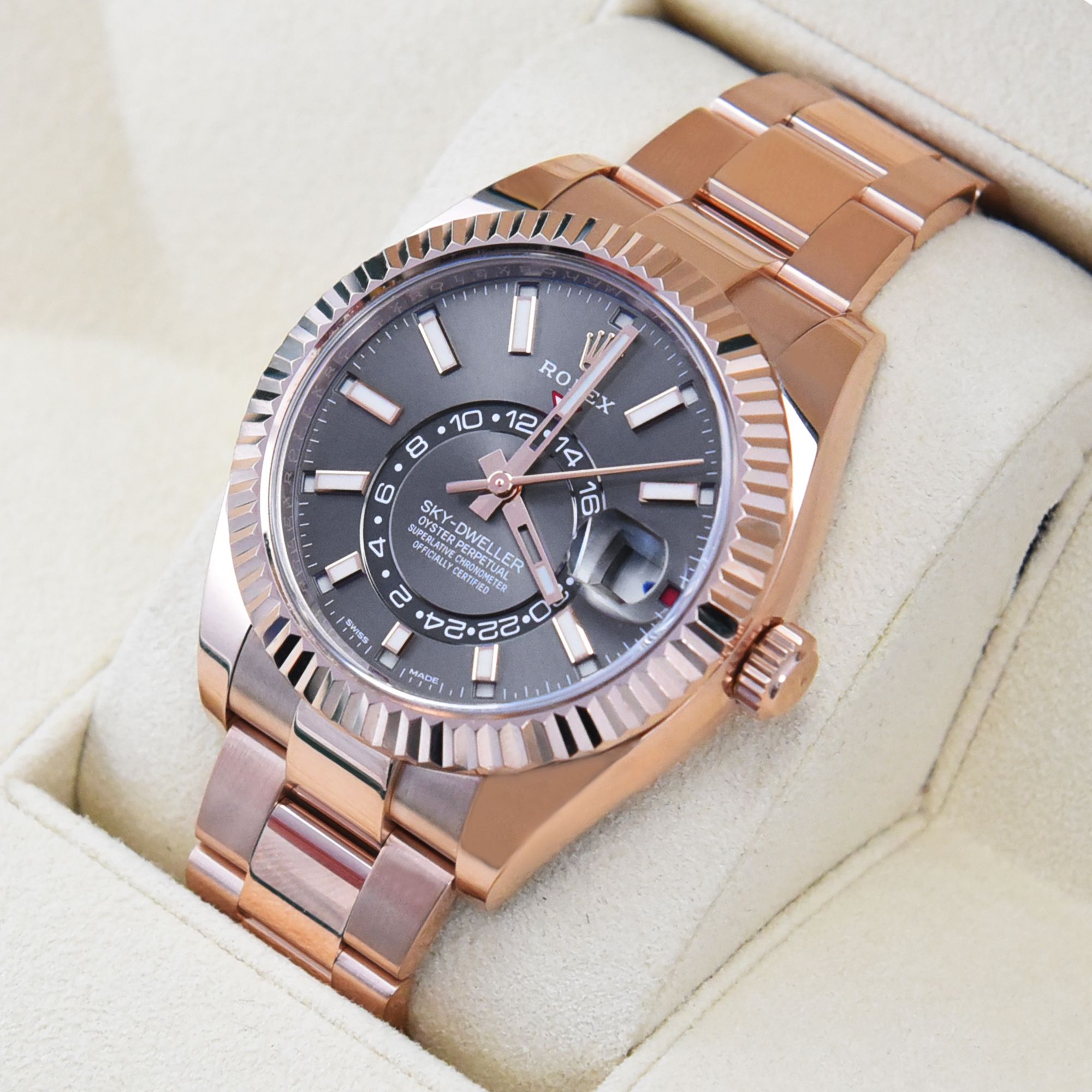 Rolex Sky-Dweller 326935 Thumbnail 4