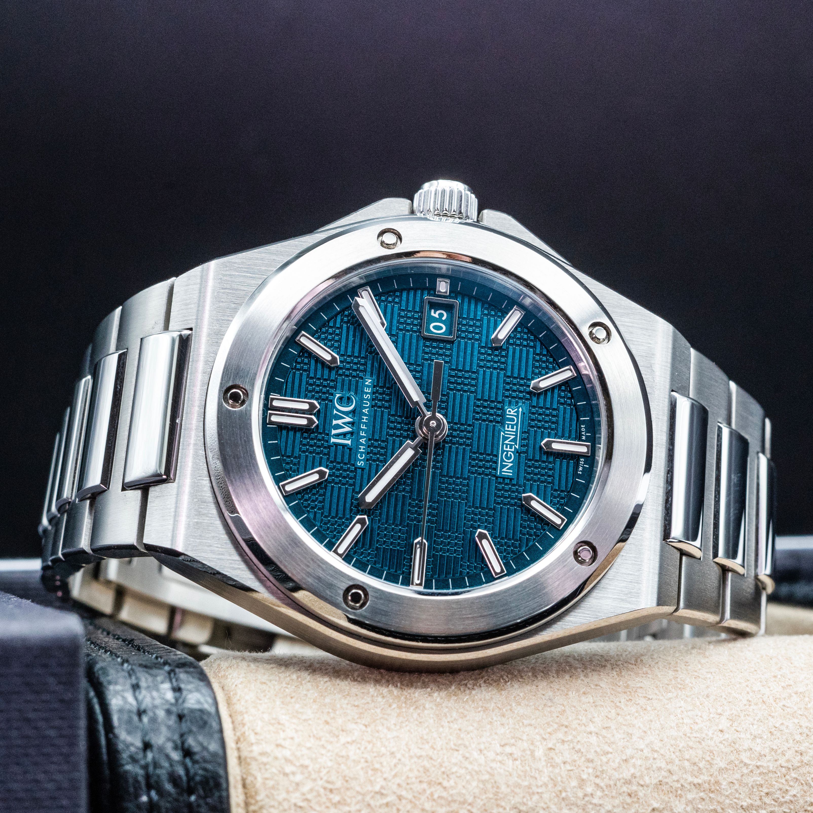 IWC Ingenieur IW328903 Thumbnail 2