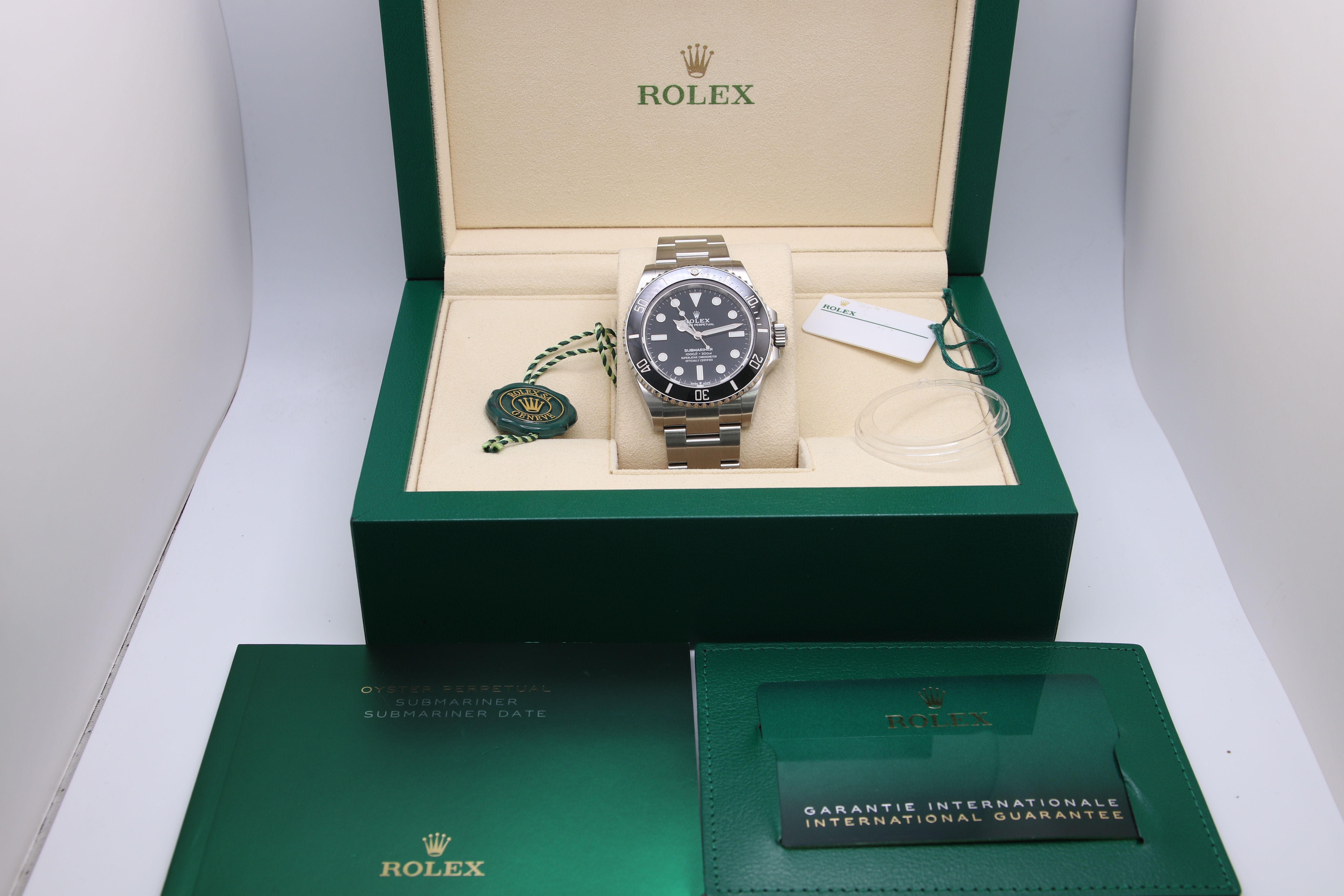 Rolex Submariner 124060 Thumbnail 7