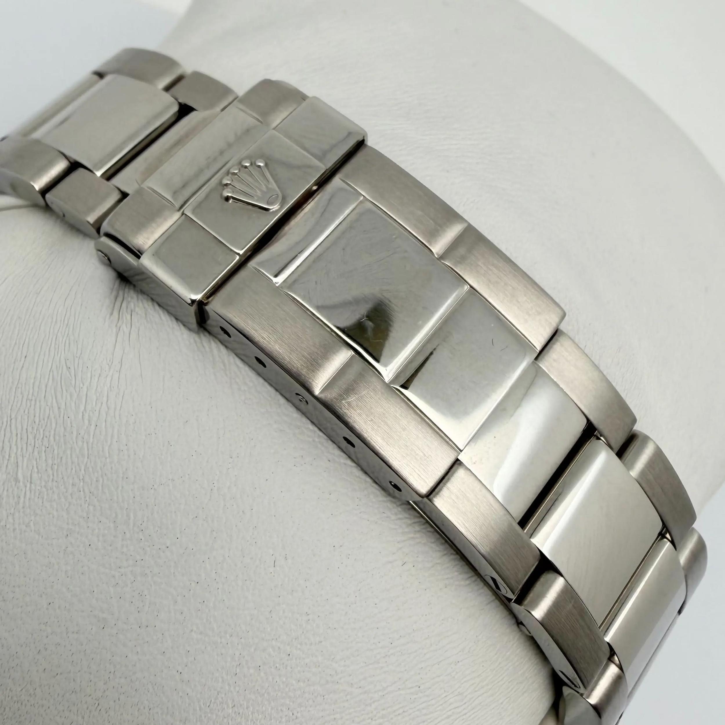 Rolex Yacht-Master 16622 Thumbnail 3