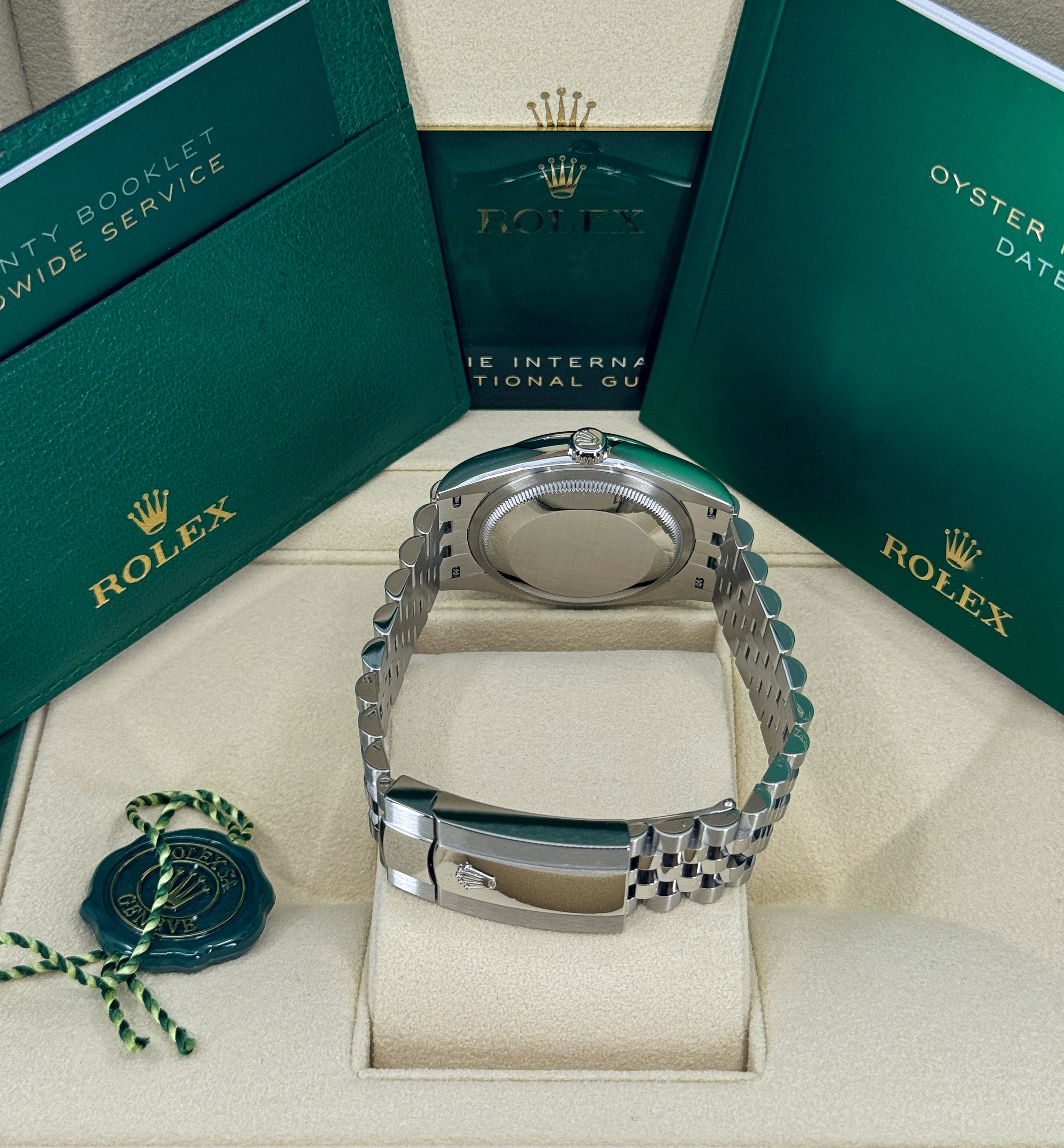 Rolex Datejust 126200 Thumbnail 4