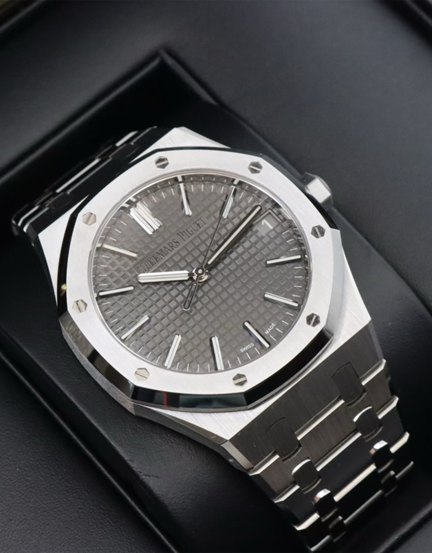 Audemars Piguet Royal Oak 15510ST.OO.1320ST.10 Thumbnail 4