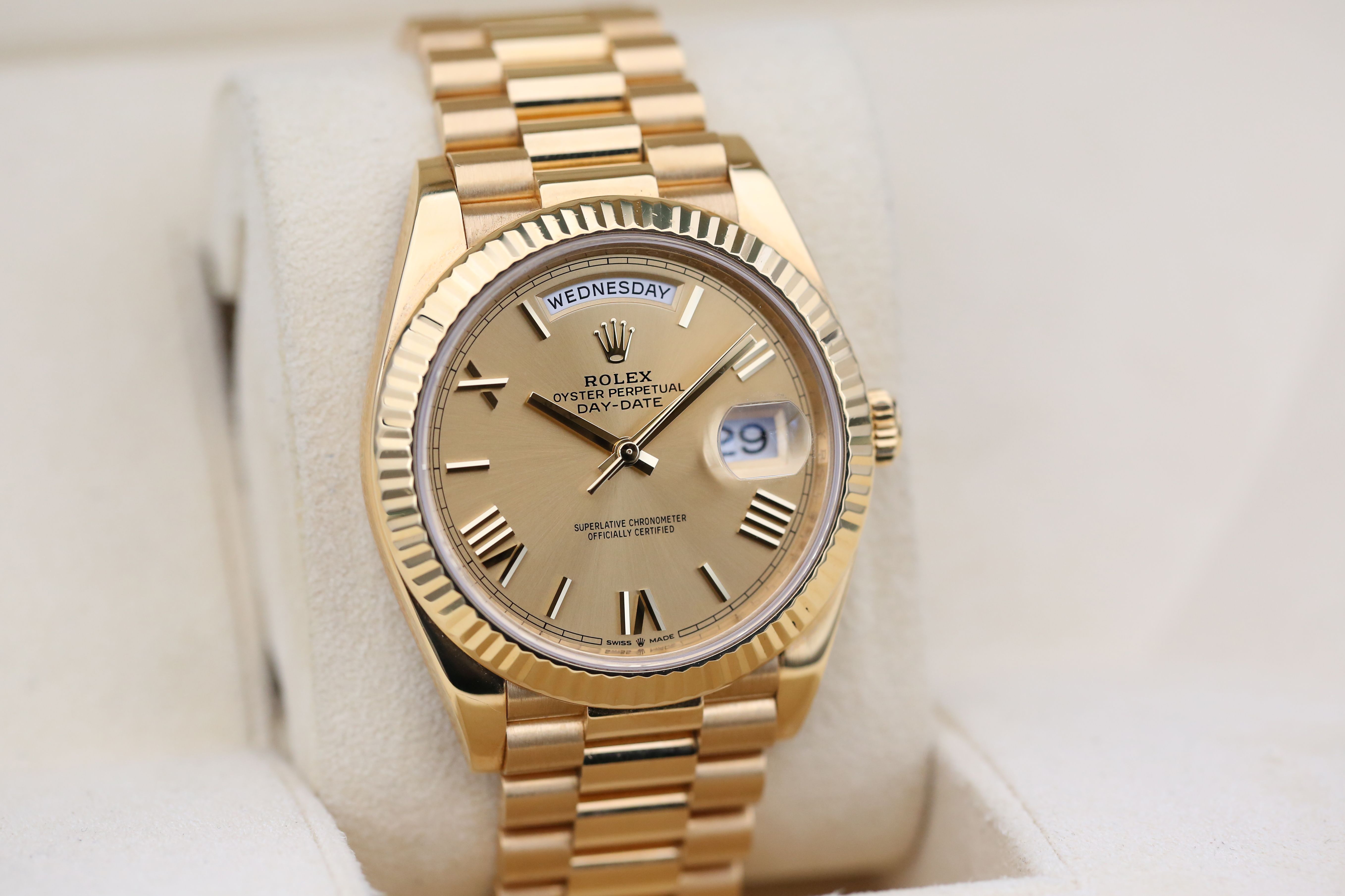 Rolex Day-Date 40 228238 Thumbnail 2