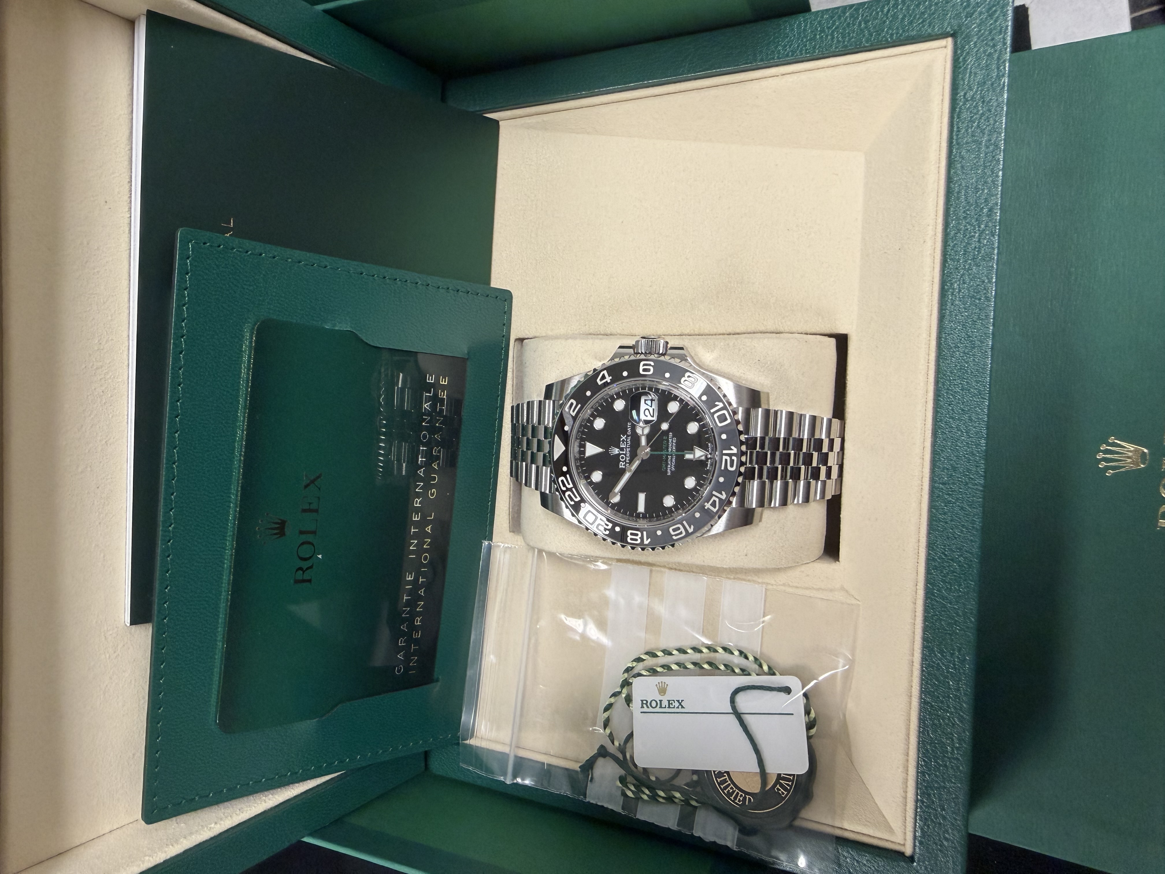 Rolex GMT Master II 126710 GRNR Thumbnail 4