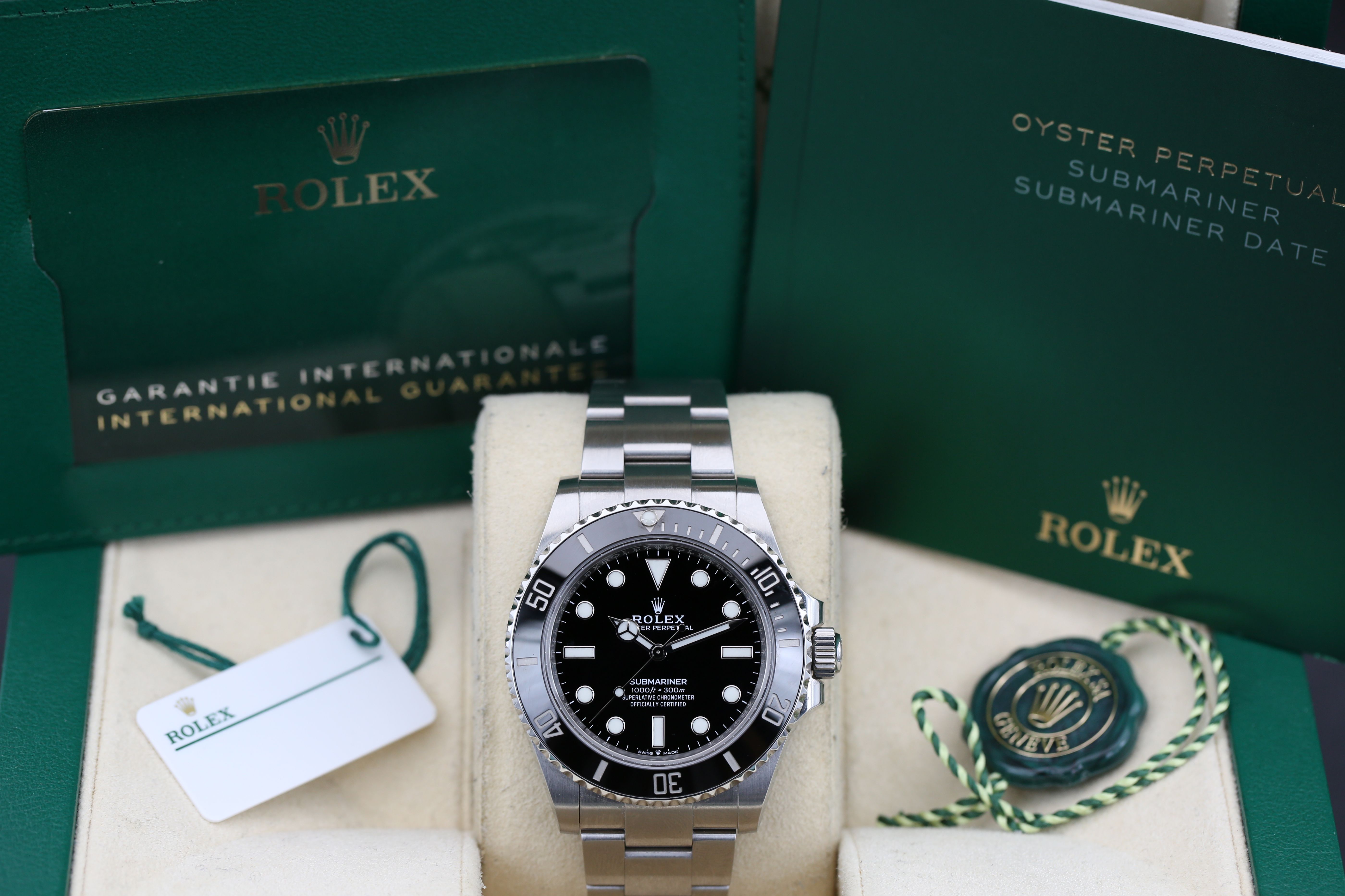 Rolex Submariner 124060 Thumbnail 7