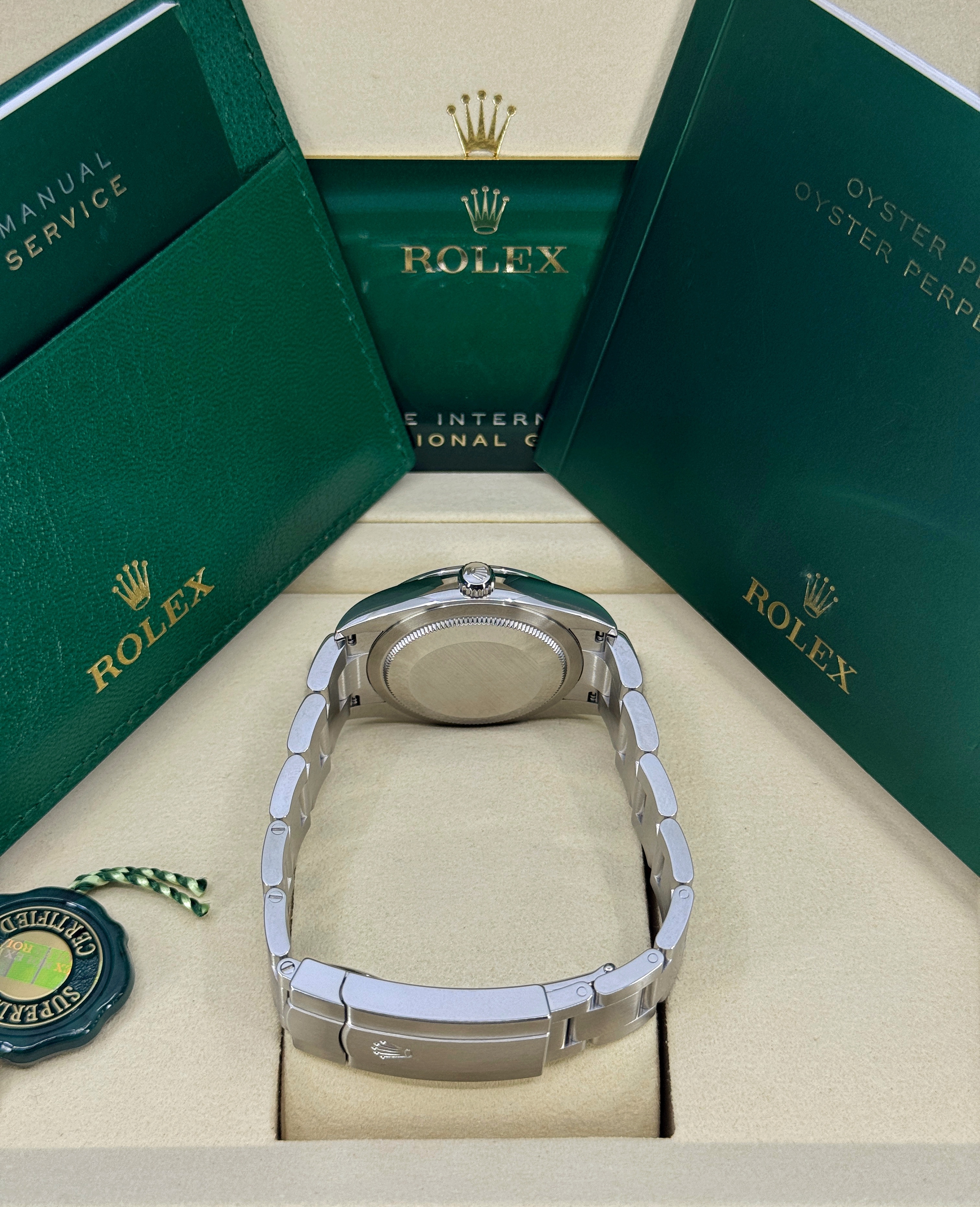 Rolex Oyster Perpetual 124200 Thumbnail 4