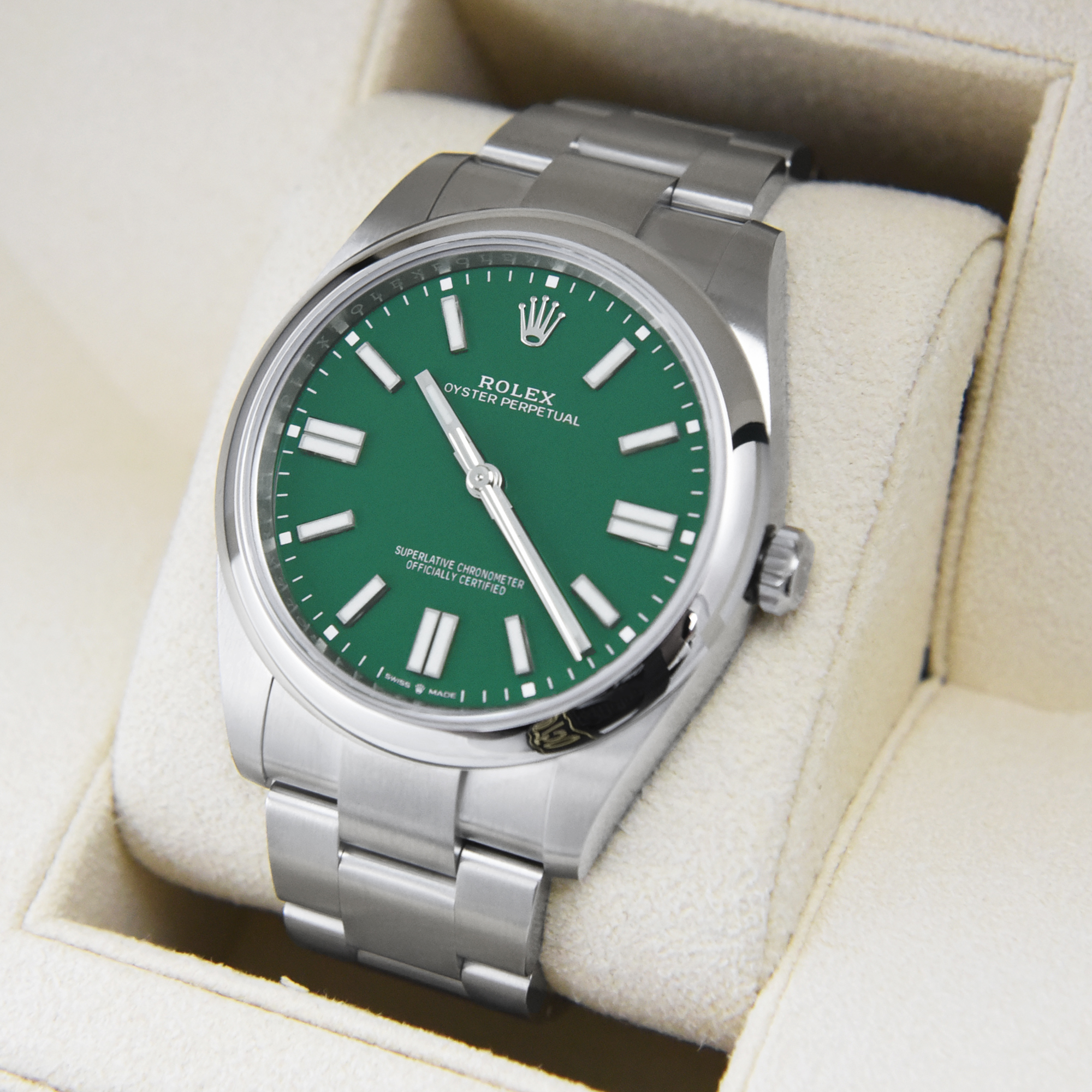 Rolex Oyster Perpetual 124300 Thumbnail 4