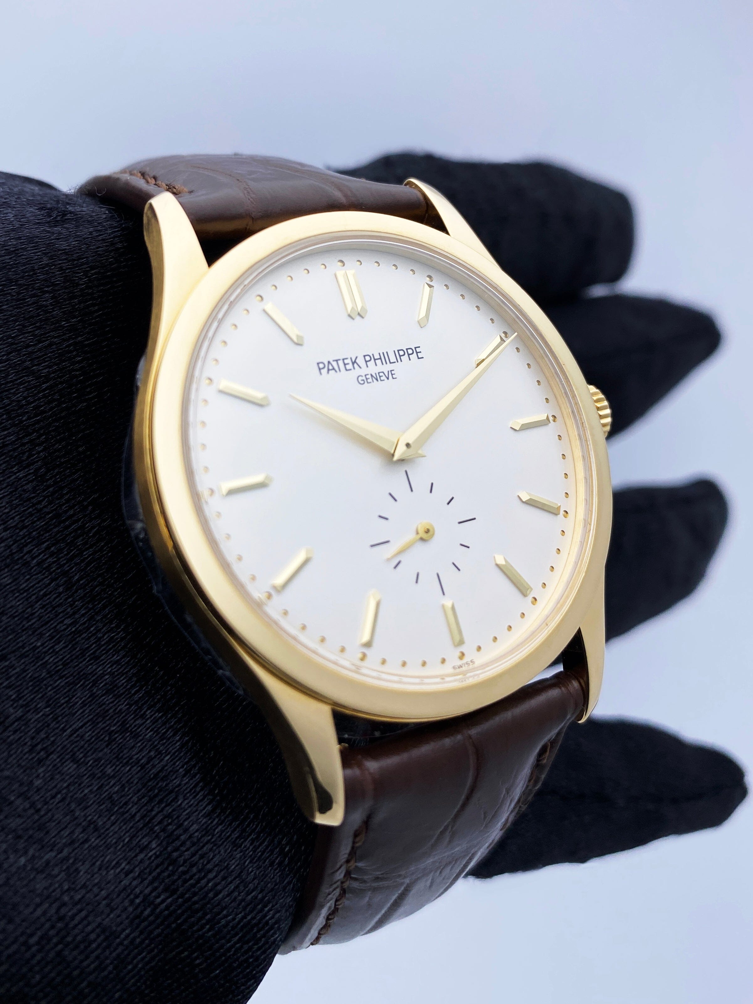Patek Philippe Calatrava 5196J-001 Thumbnail 3