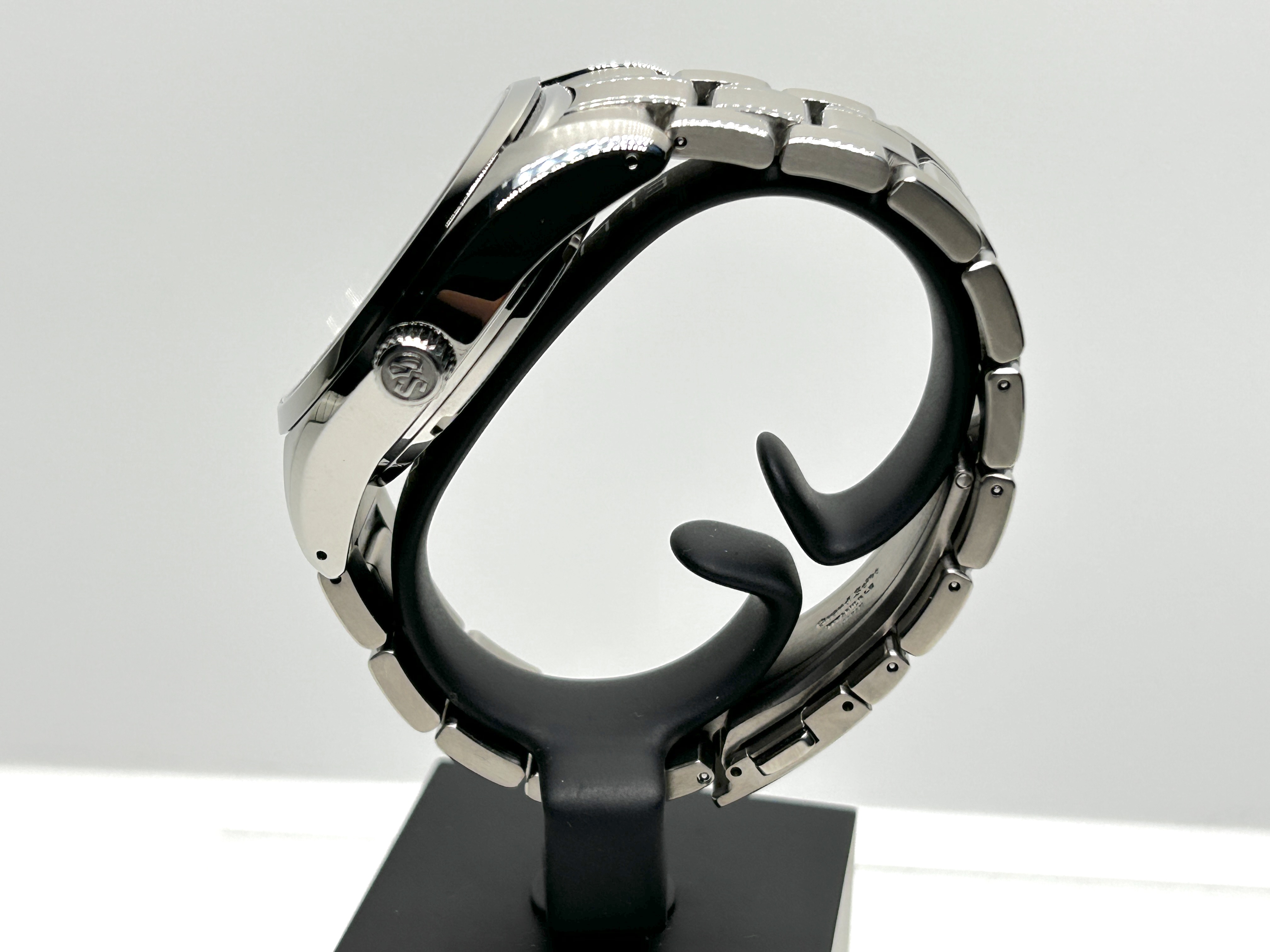 Grand Seiko Heritage Collection SBGA211 Thumbnail 2