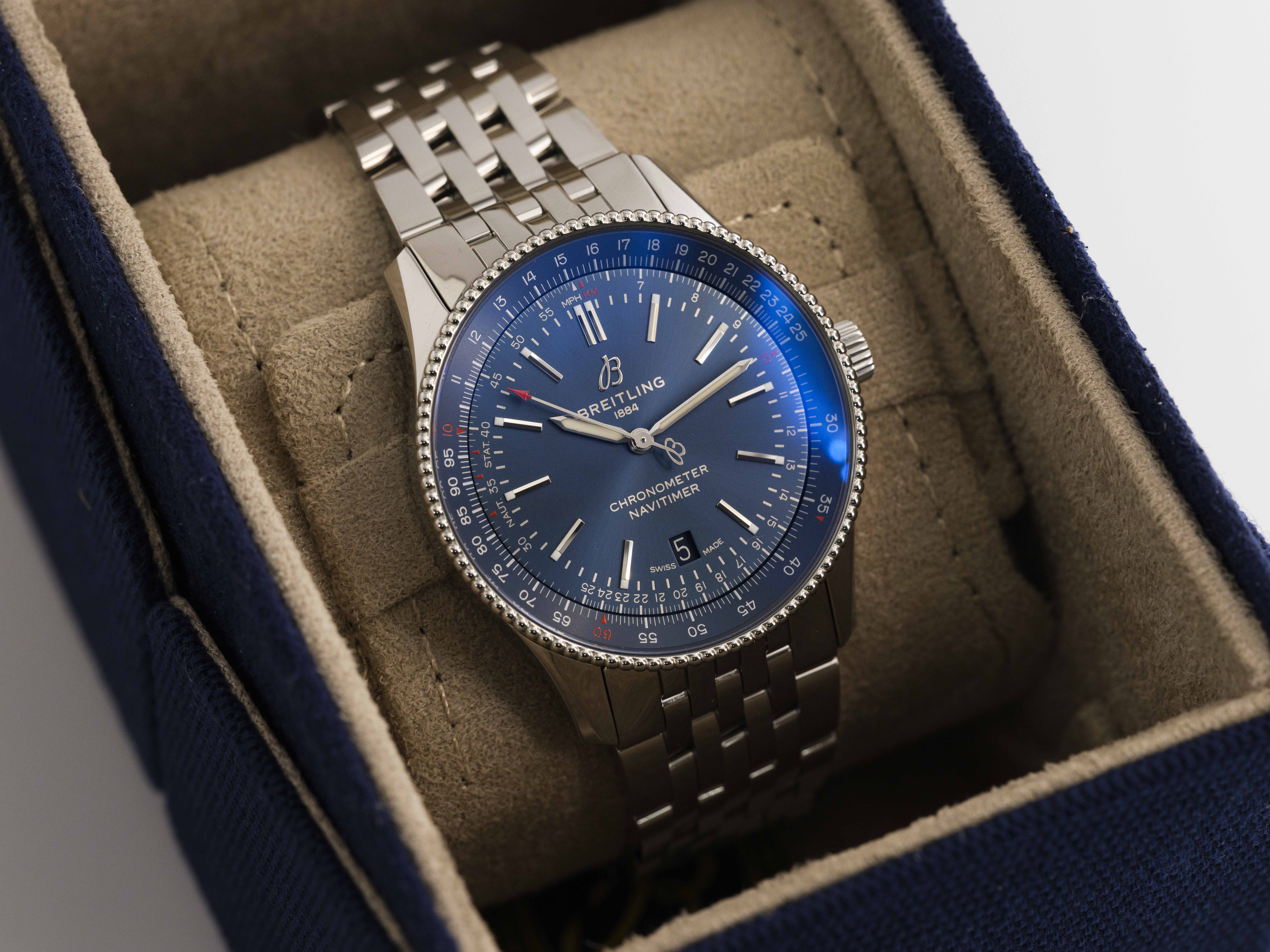 Breitling Navitimer Automatic 41 A17326 Thumbnail 7