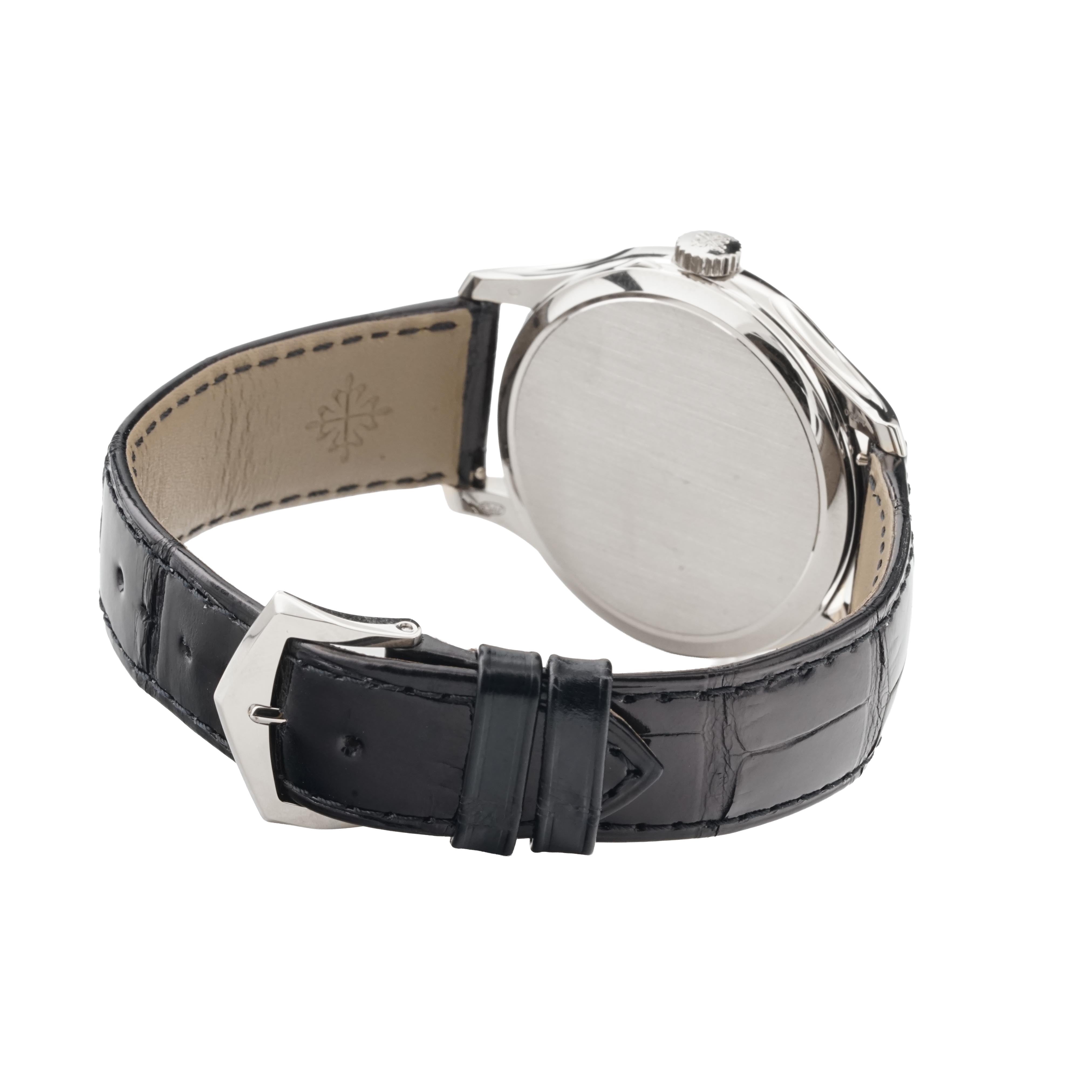 Patek Philippe Calatrava 5227G-010 Thumbnail 4