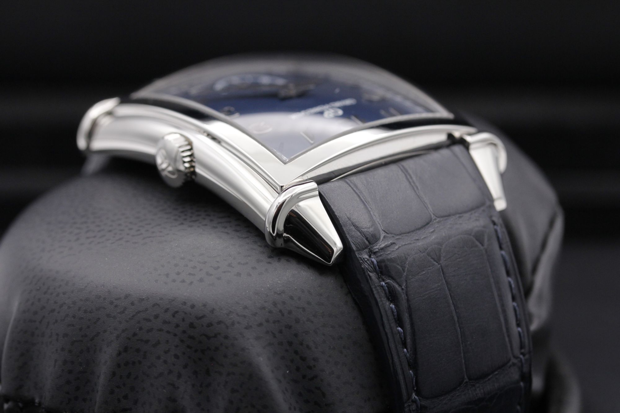 Girard Perregaux Vintage 1945 25880-11-421-BB4A Thumbnail 4