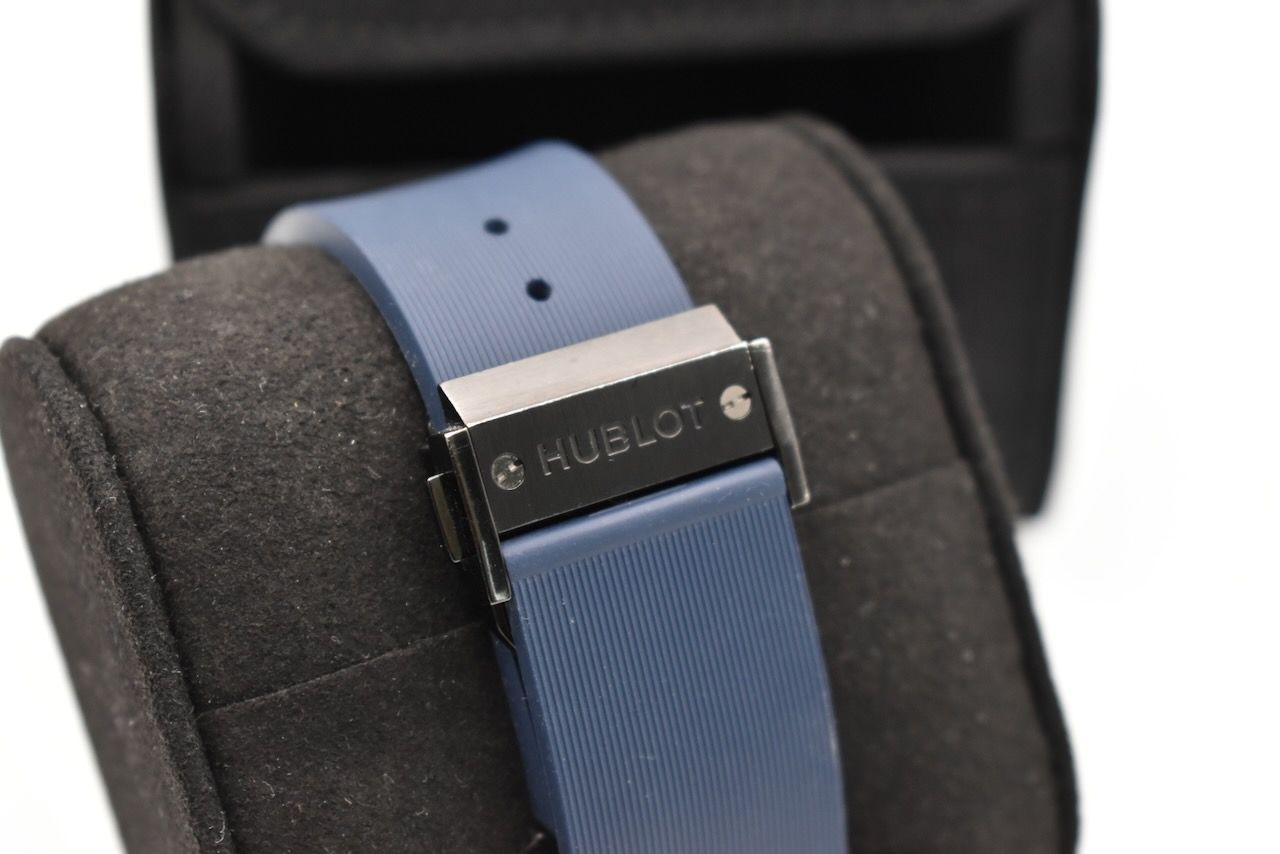 Hublot Classic Fusion 521.CM.7170.LR Thumbnail 4