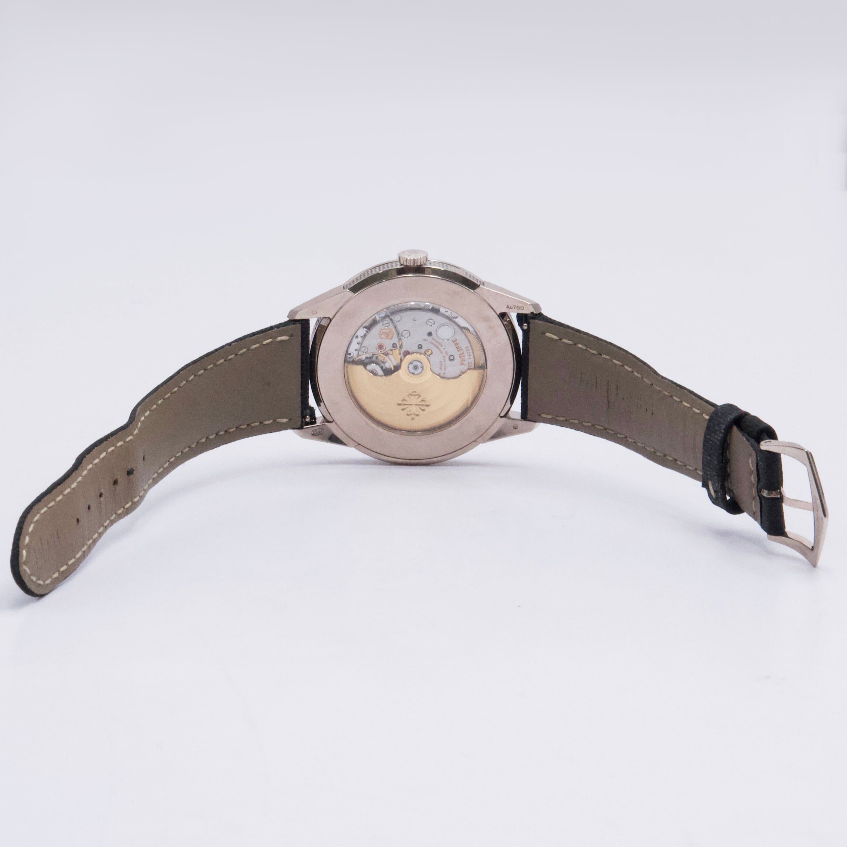 Patek Philippe Calatrava 5226G-001 Thumbnail 5