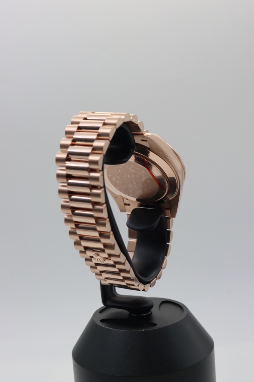 Rolex Day-Date 40 228345 RBR Thumbnail 3