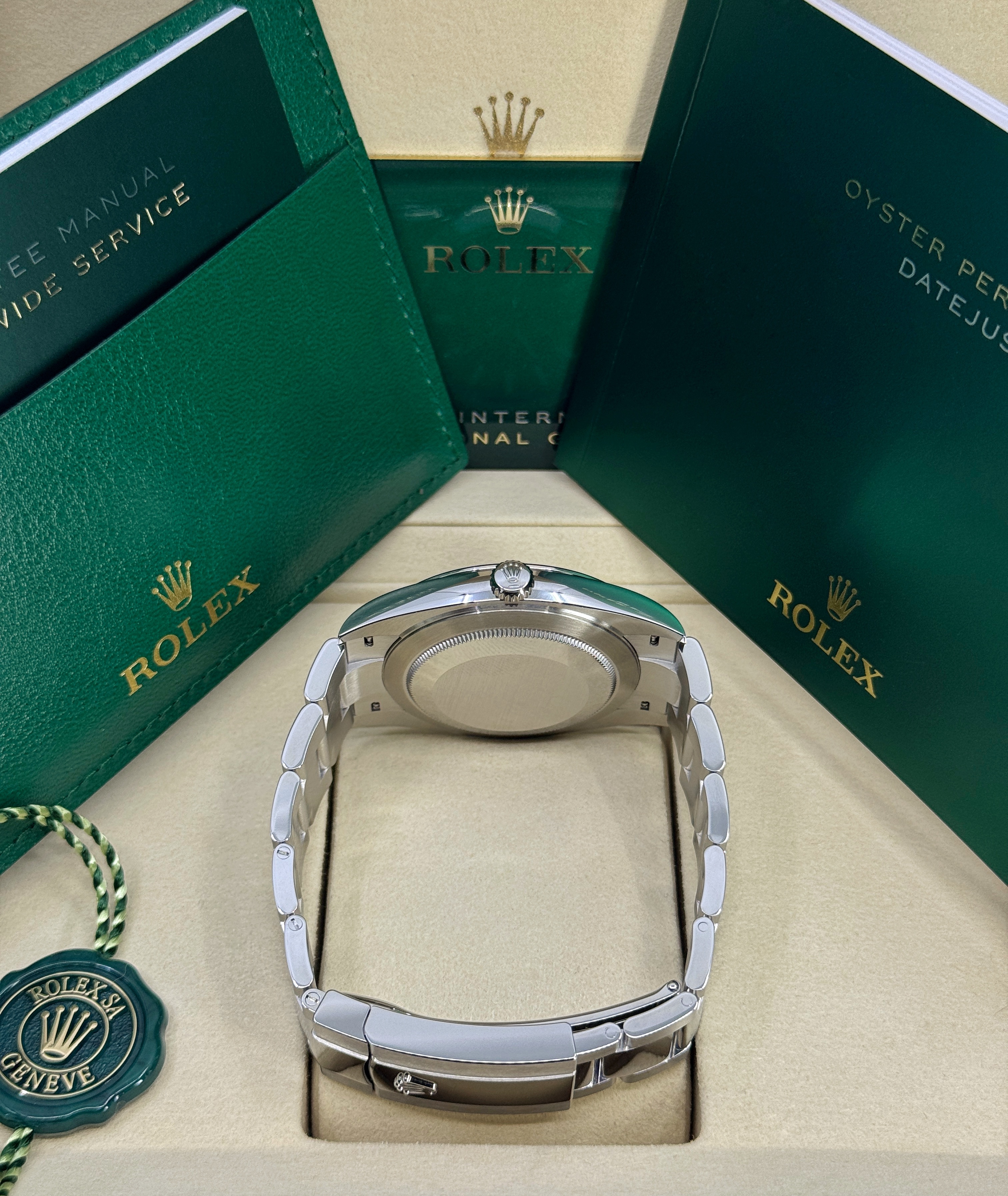Rolex Datejust 41 126300 Thumbnail 4