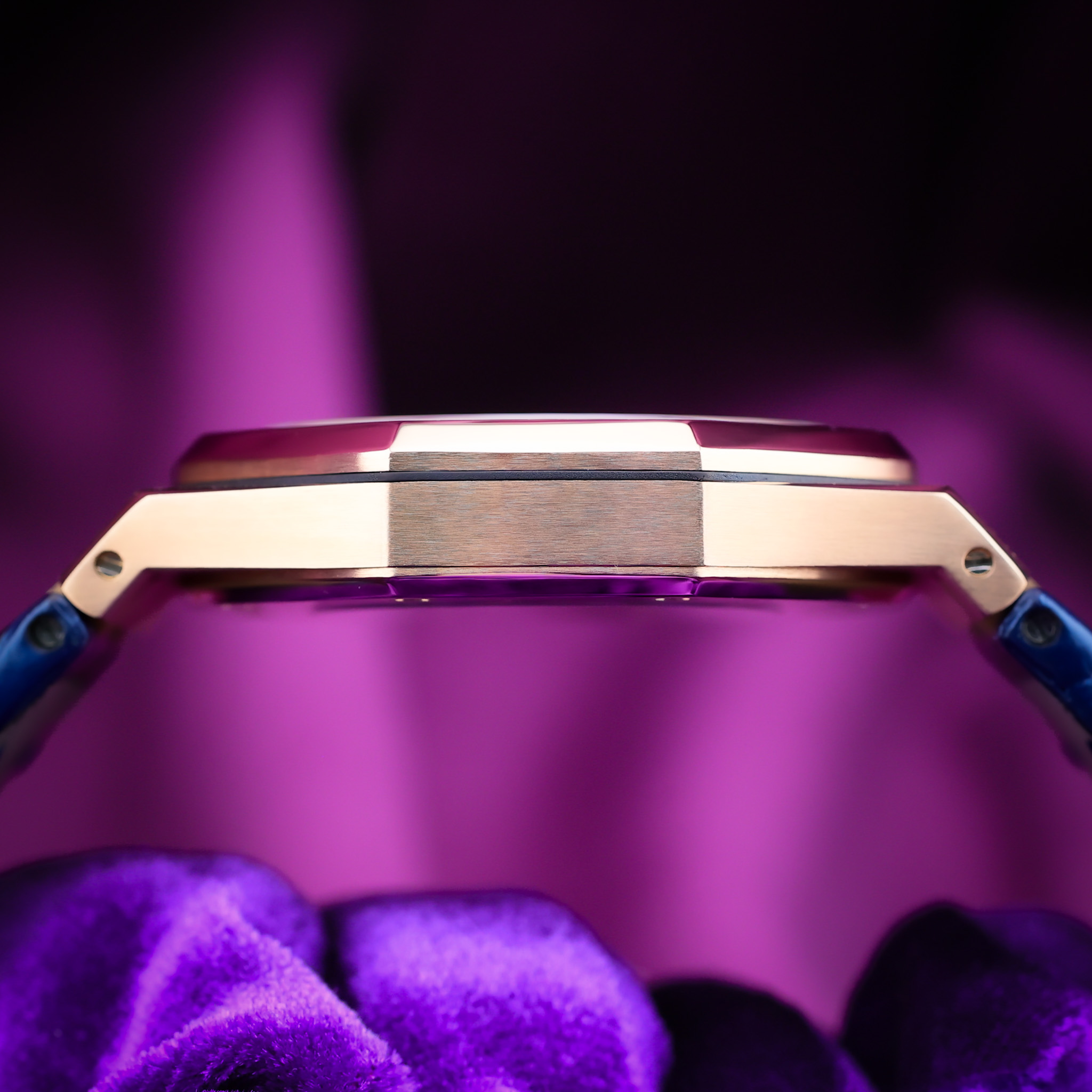 Audemars Piguet Royal Oak 15400OR.OO.D002CR.01 Thumbnail 6