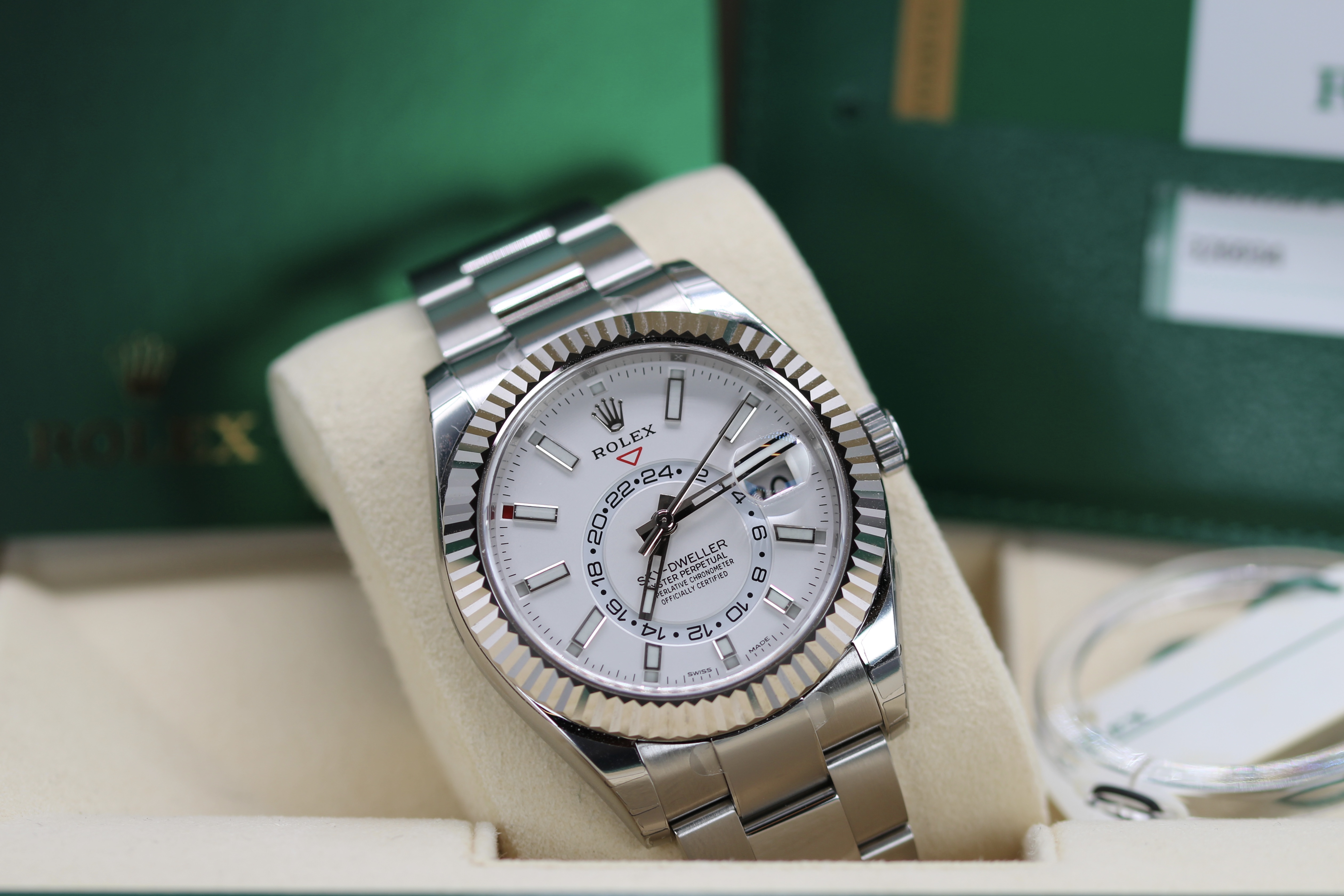 Rolex Sky-Dweller 326934 Thumbnail 6