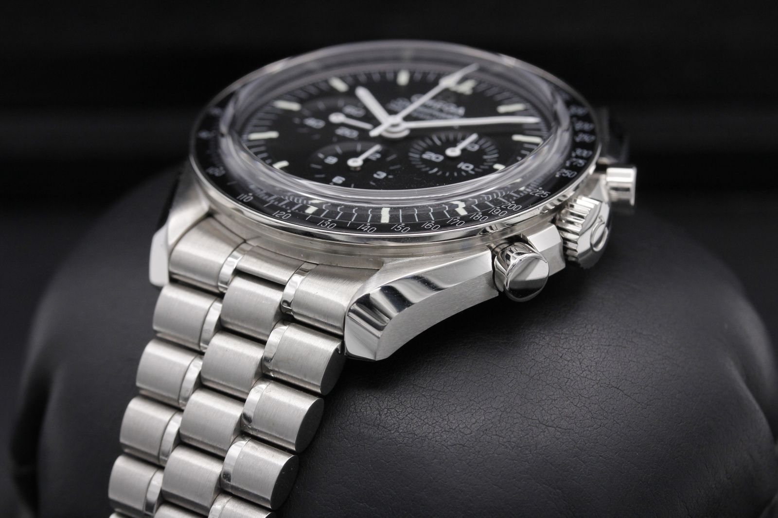 Omega Speedmaster Moonwatch Professional 310.30.42.50.01.002 Thumbnail 2