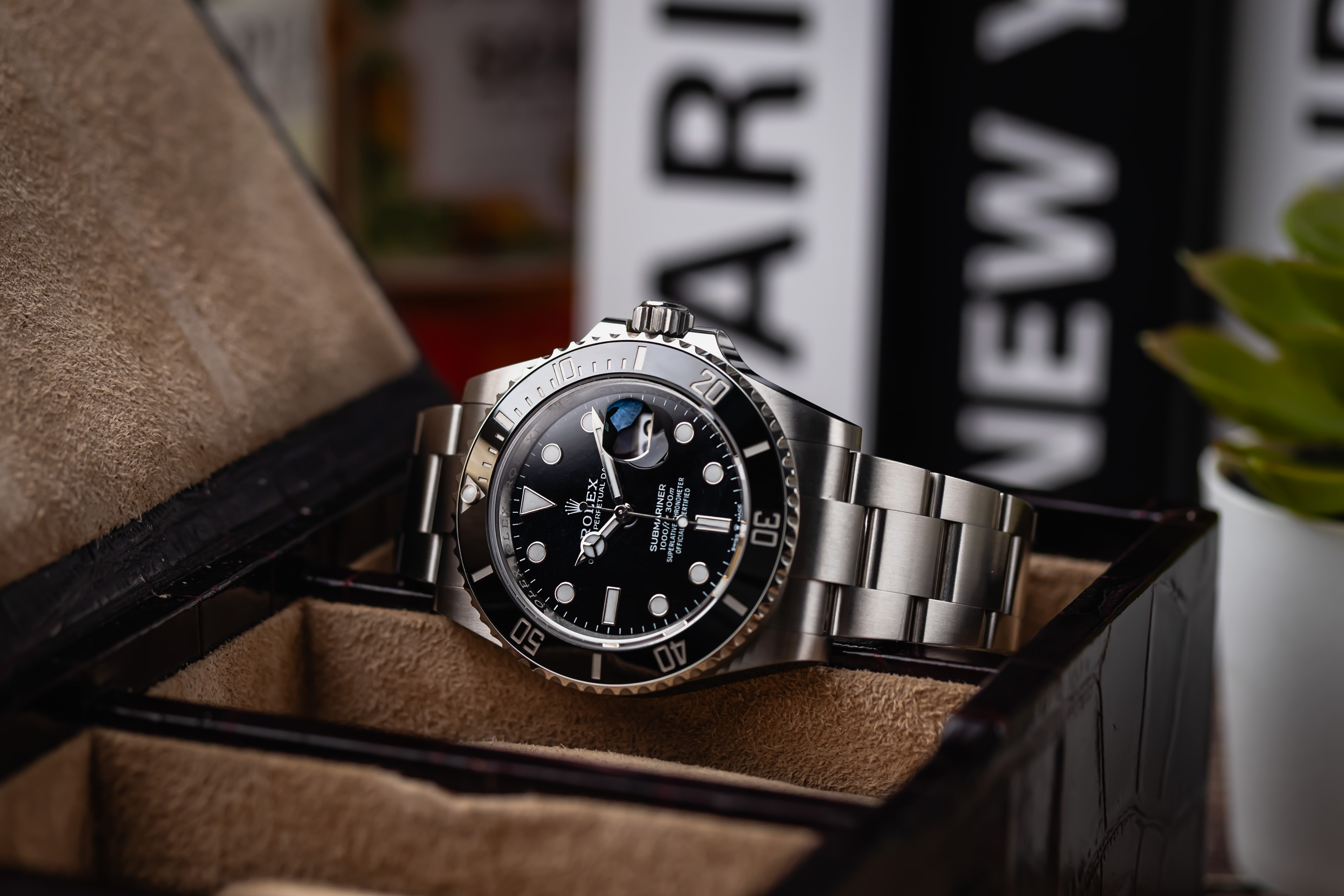 Rolex Submariner 126610 LN Thumbnail 6