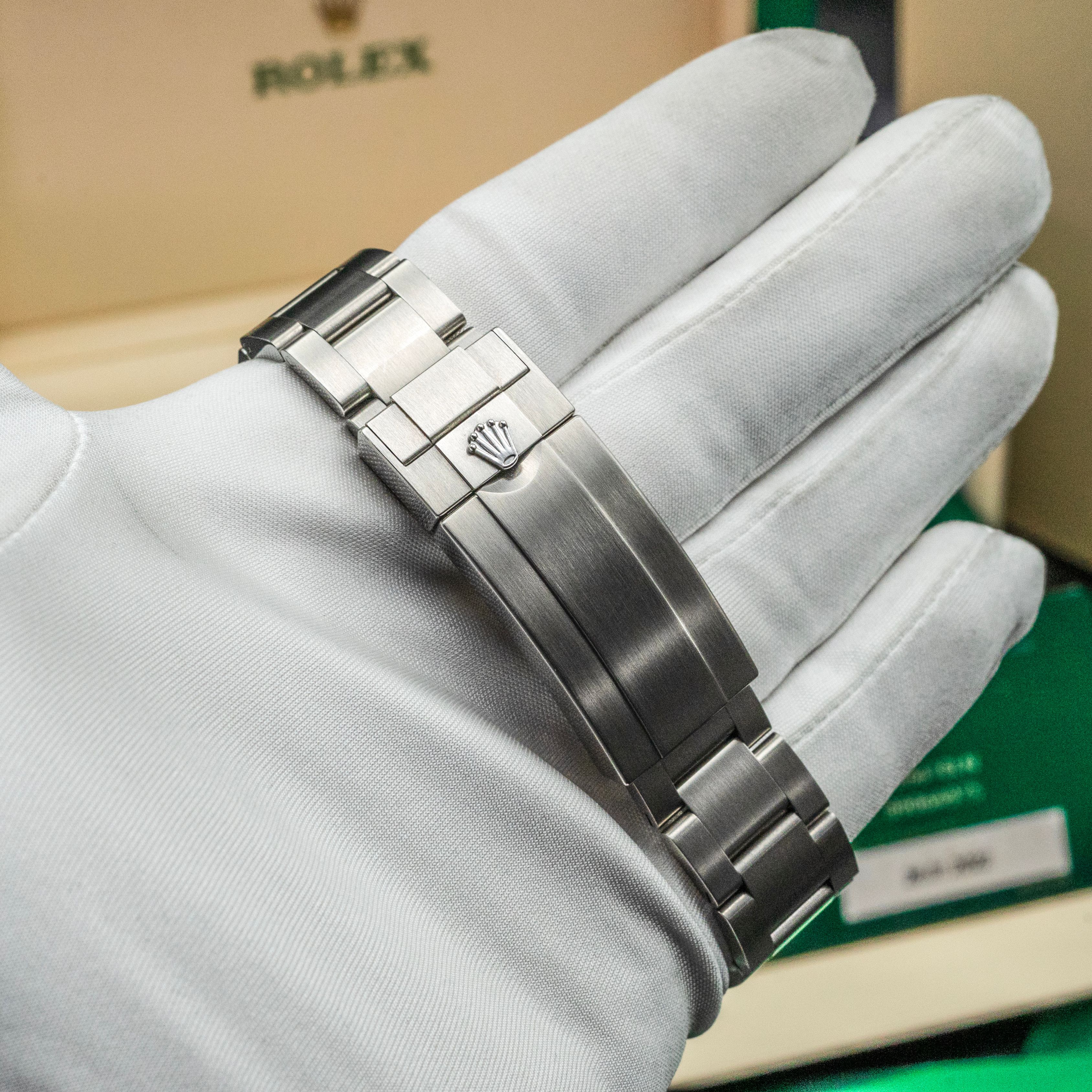 Rolex Submariner 126610 LN Thumbnail 3