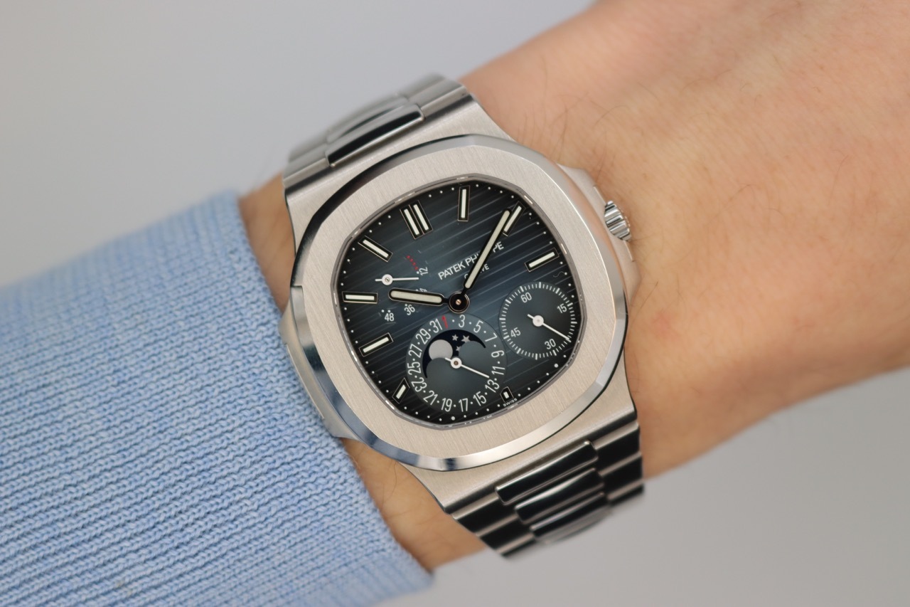 Patek Philippe Nautilus 5712/1A-001 Thumbnail 4