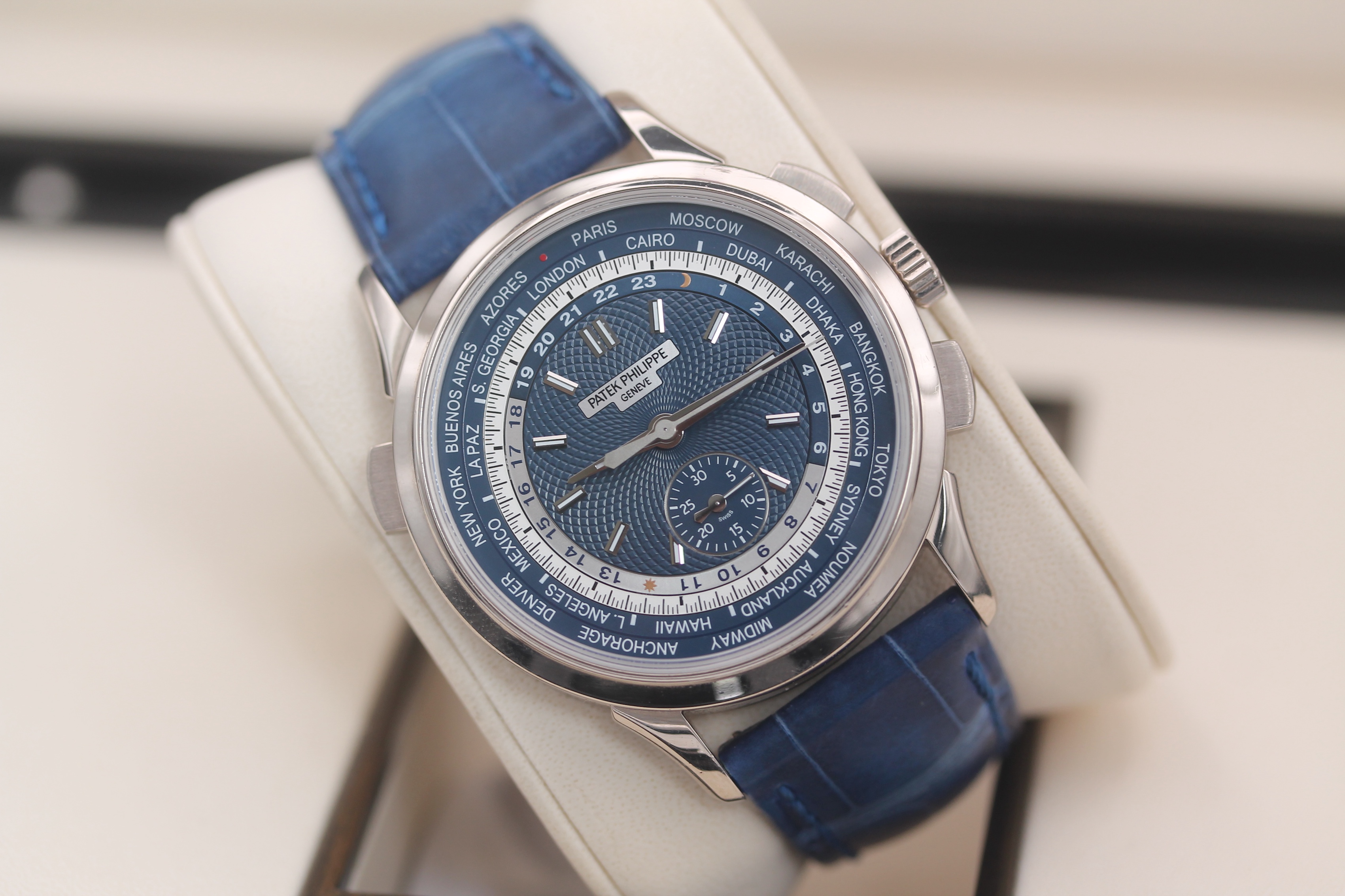 Patek Philippe World Time 5930G-001 Thumbnail 6