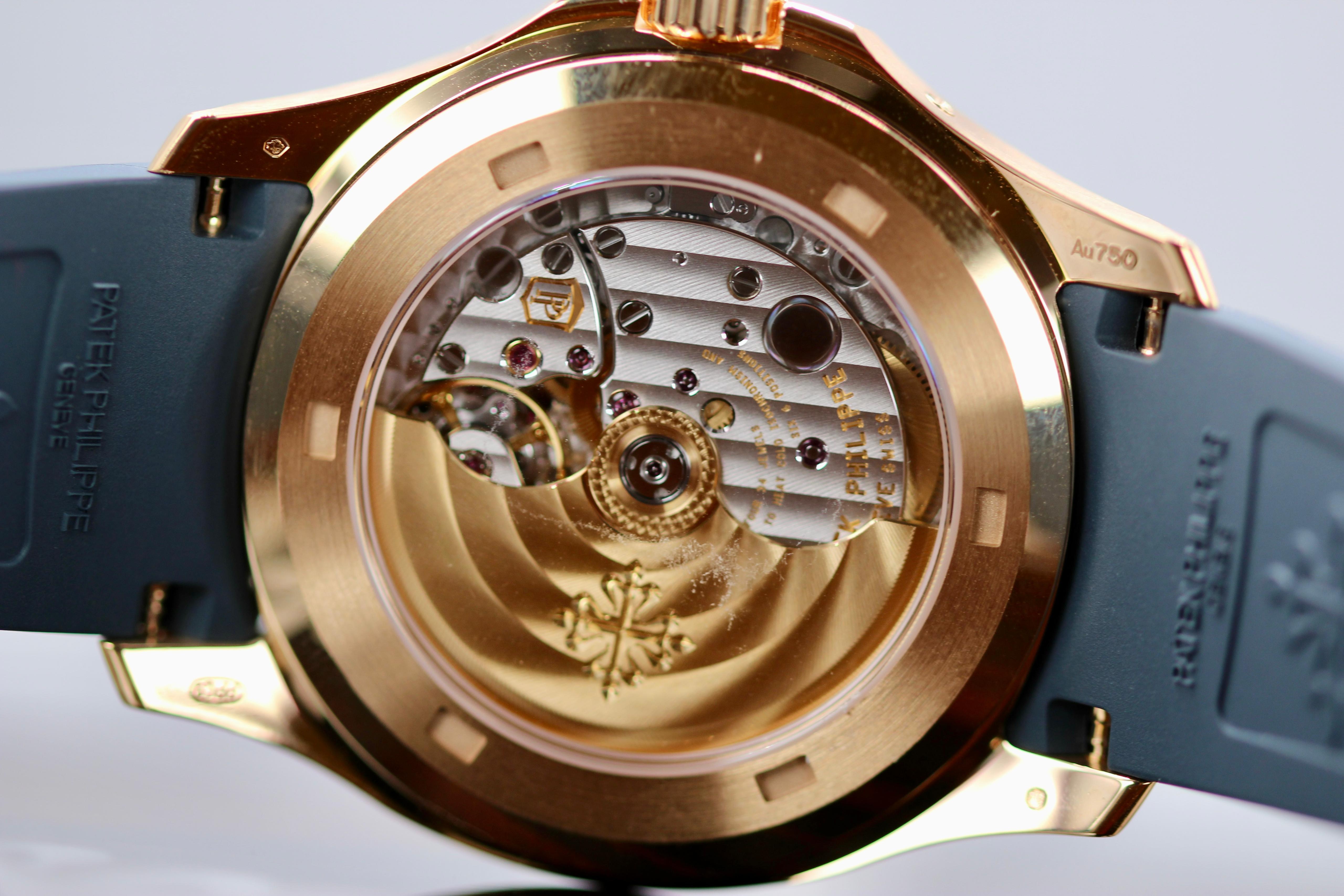 Patek Philippe Aquanaut 5261R-001 Thumbnail 4