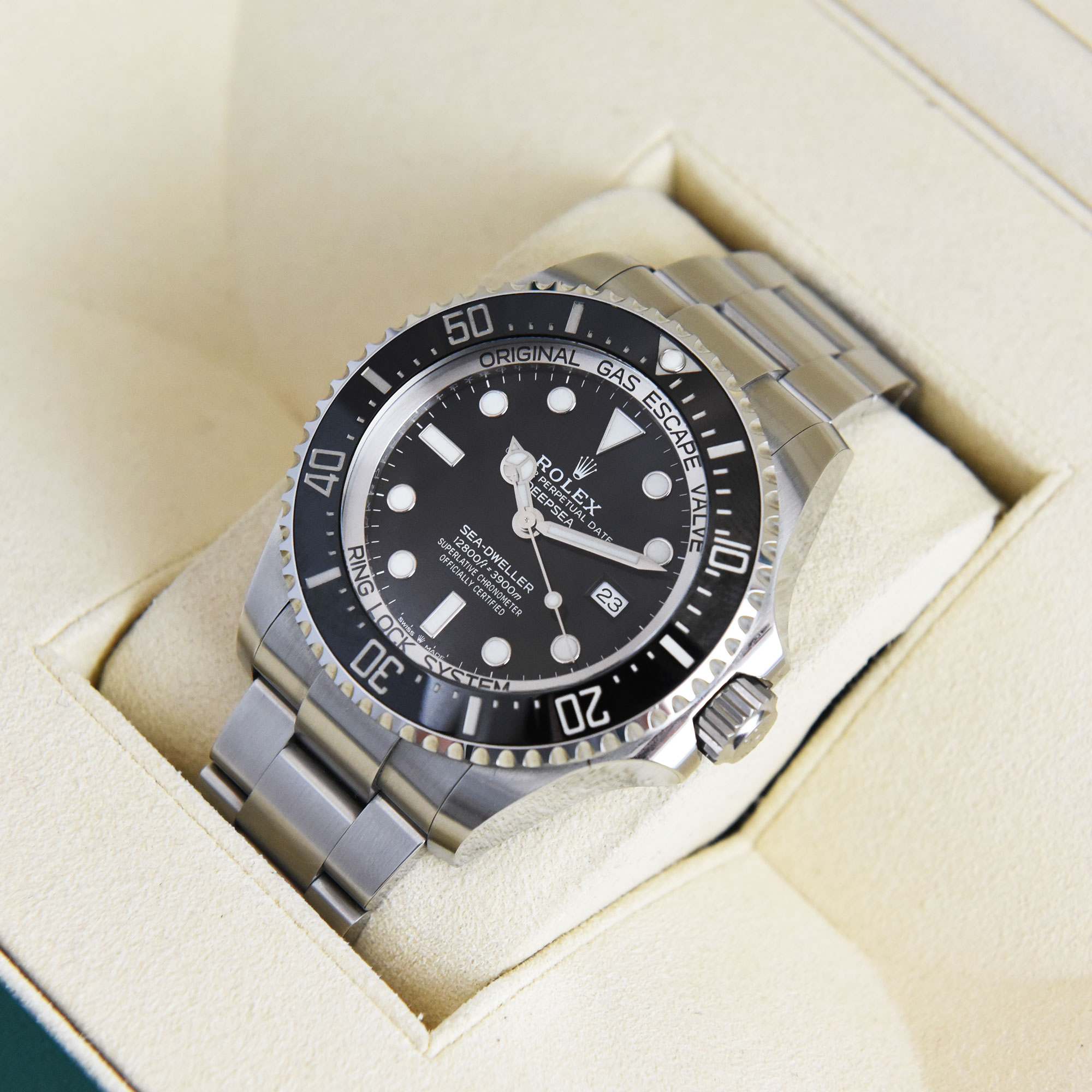 Rolex Deepsea 126660 Thumbnail 4