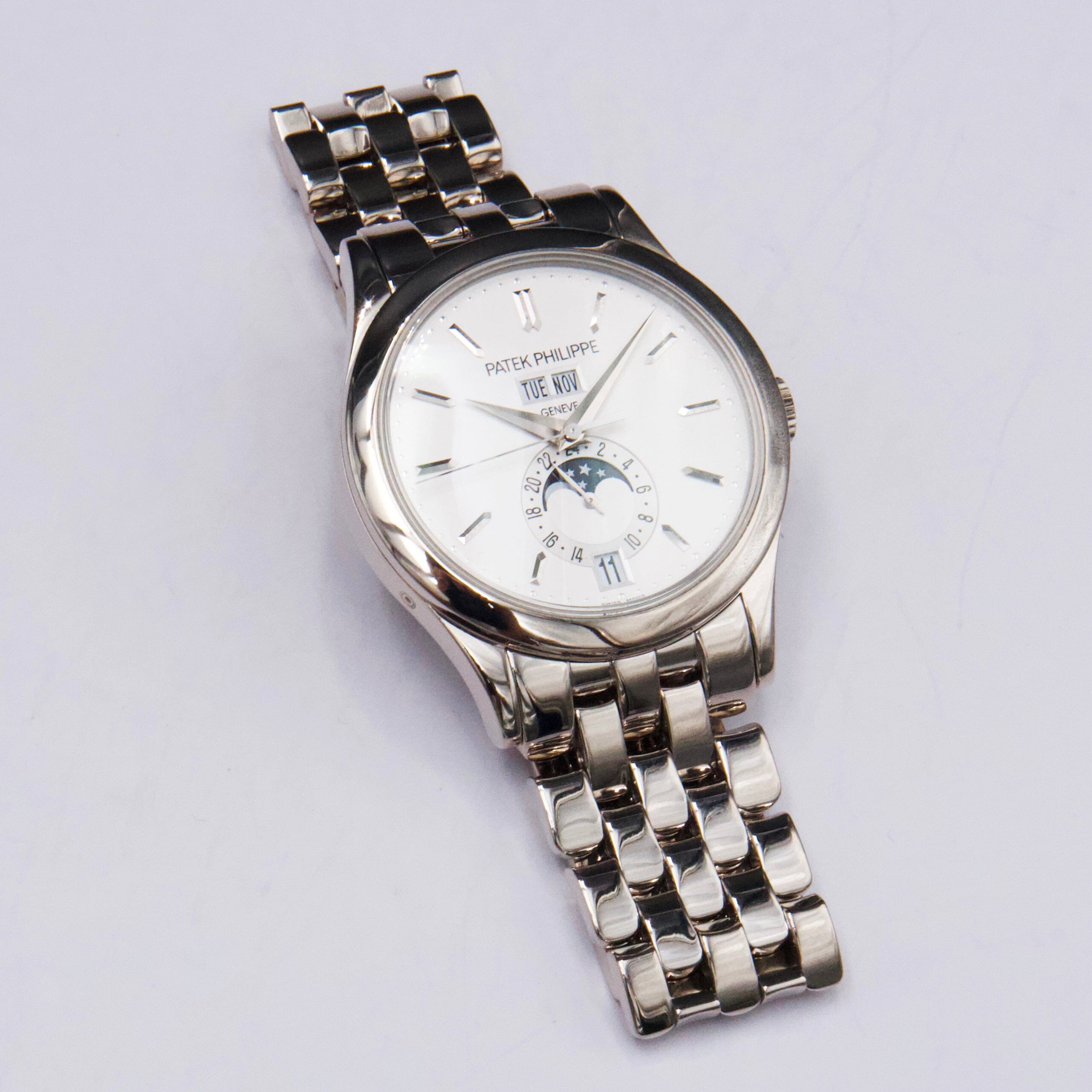 Patek Philippe Annual Calendar 5396/1G-010 Thumbnail 2