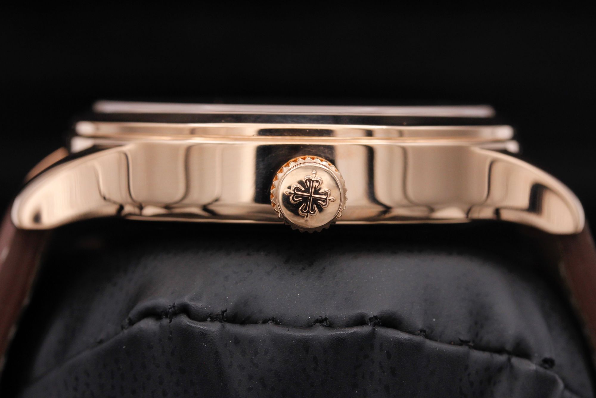 Patek Philippe Complications 5524R-001 Thumbnail 3