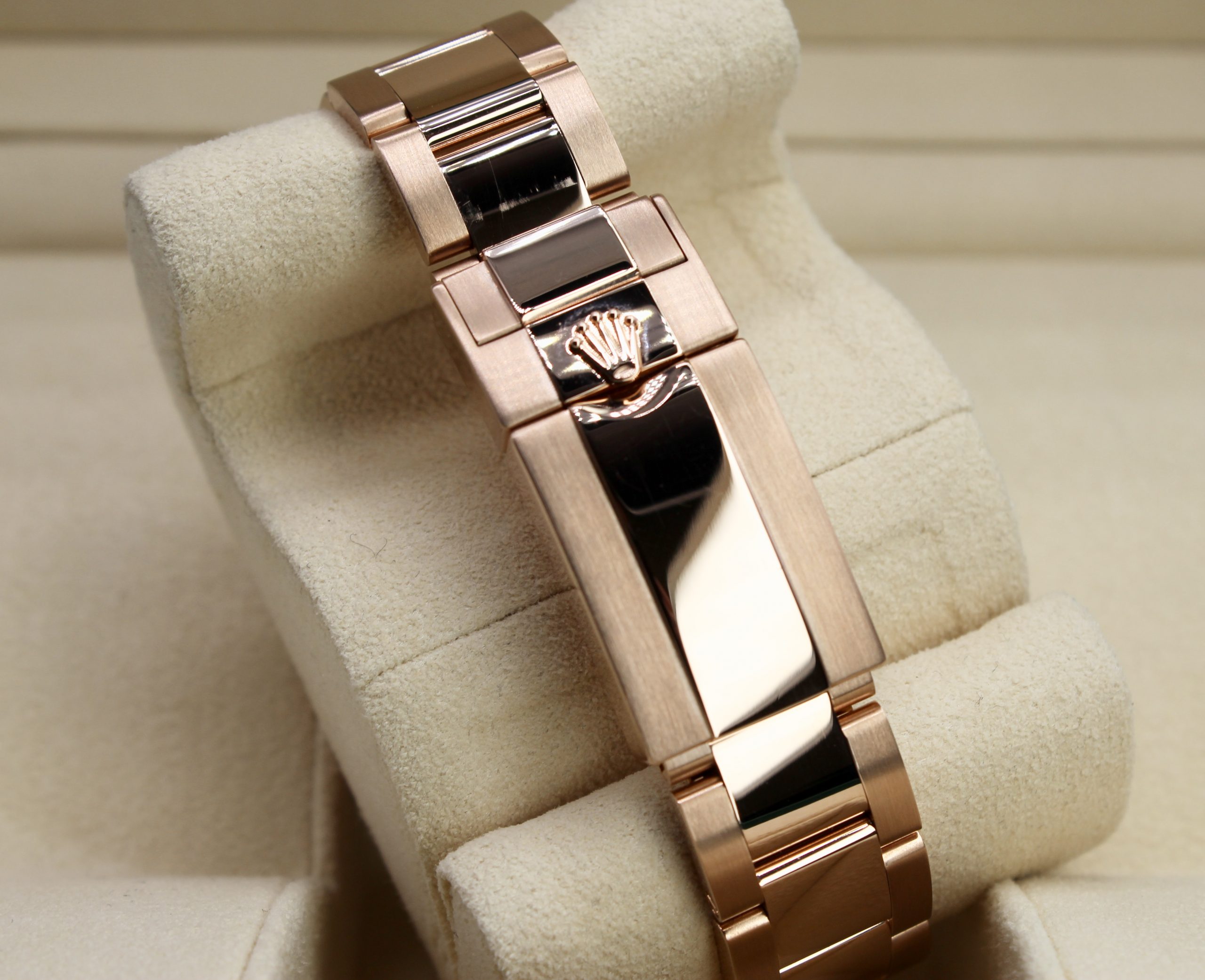 Rolex GMT Master II 126715 CHNR Thumbnail 3