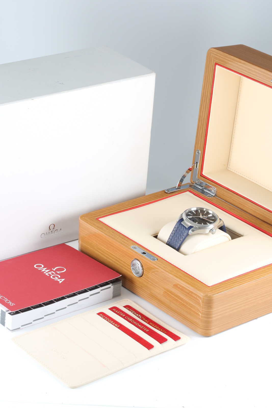 Omega Aqua Terra 150m Gents 220.13.41.21.03.001 Thumbnail 7