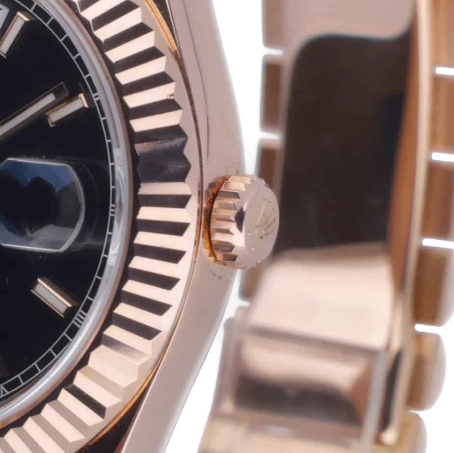 Rolex Day-Date II 218235 Thumbnail 3