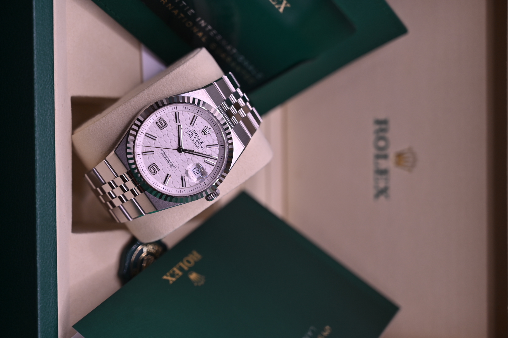 Rolex Land-Dweller 40 127334 Thumbnail 3