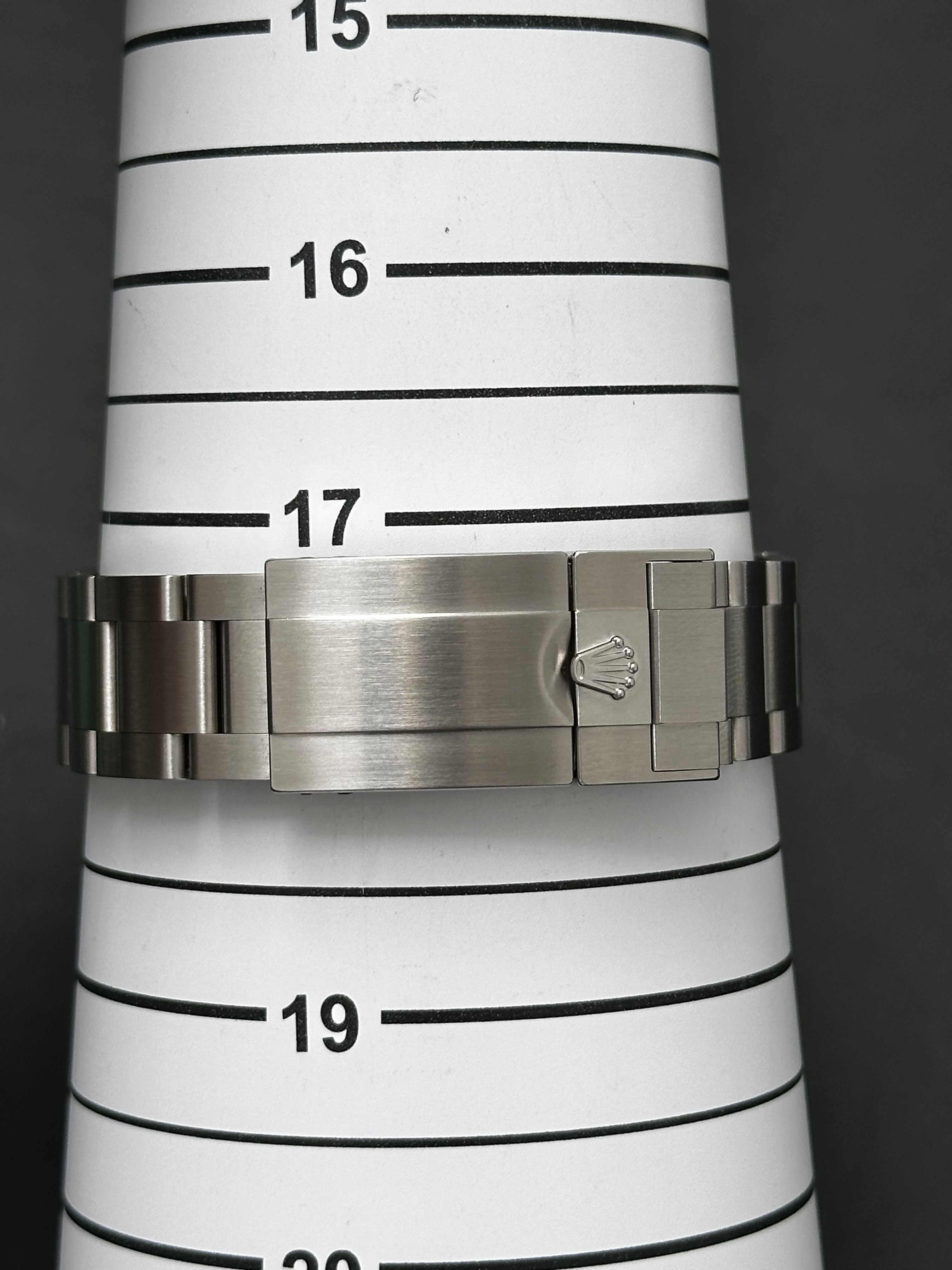 Rolex Air-King 126900 Thumbnail 6