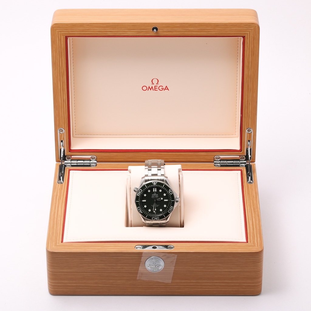 Omega Seamaster Diver 300m 210.30.42.20.10.001 Thumbnail 6