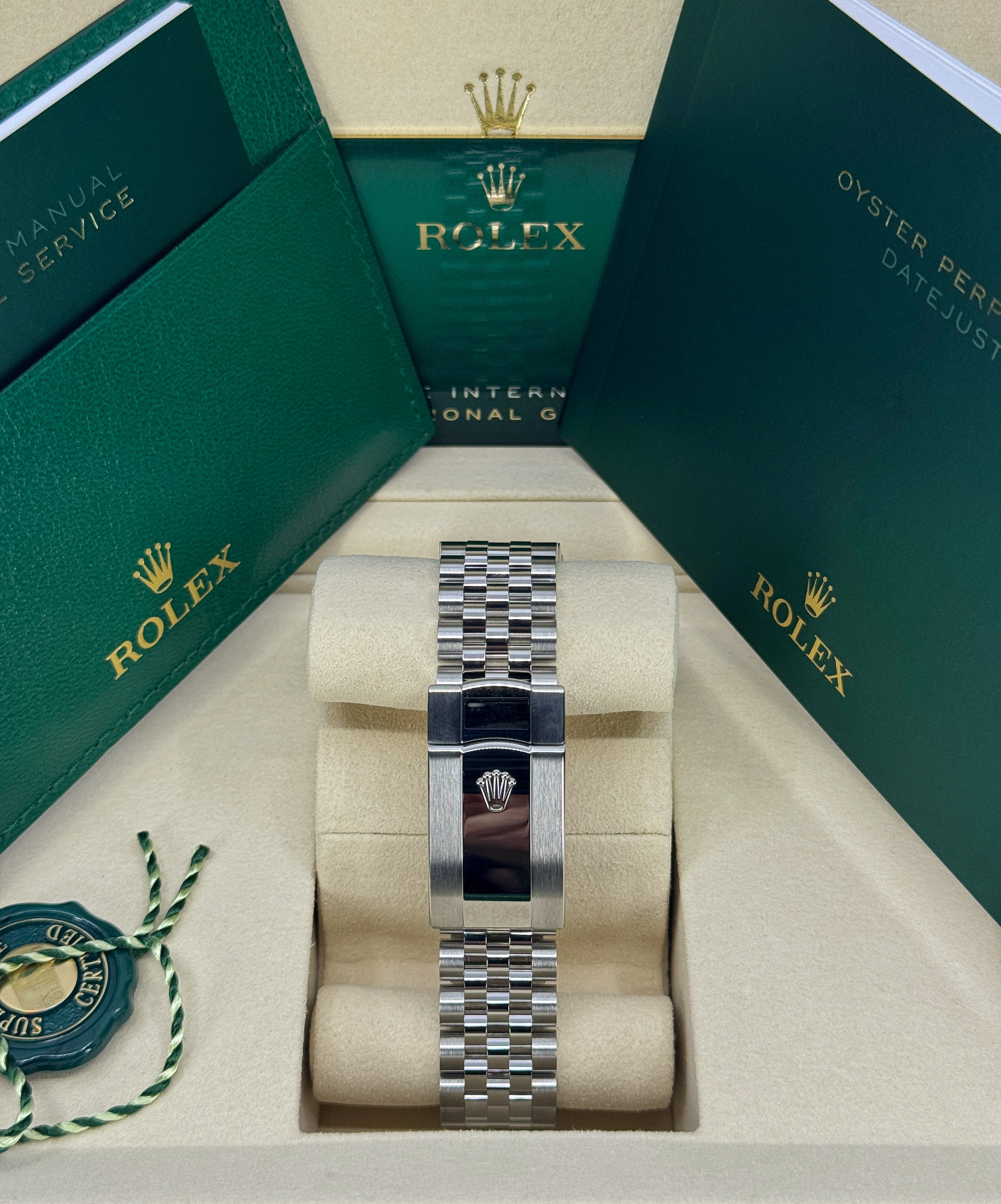Rolex Datejust 41 126300 Thumbnail 3