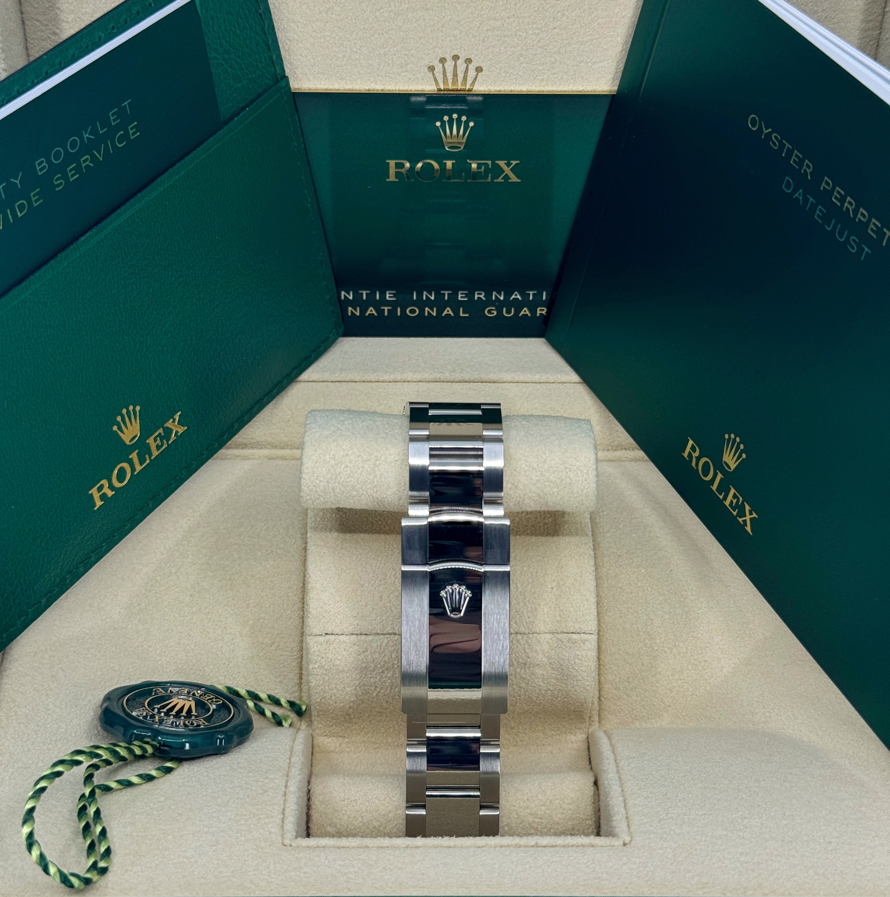 Rolex Datejust 41 126300 Thumbnail 3