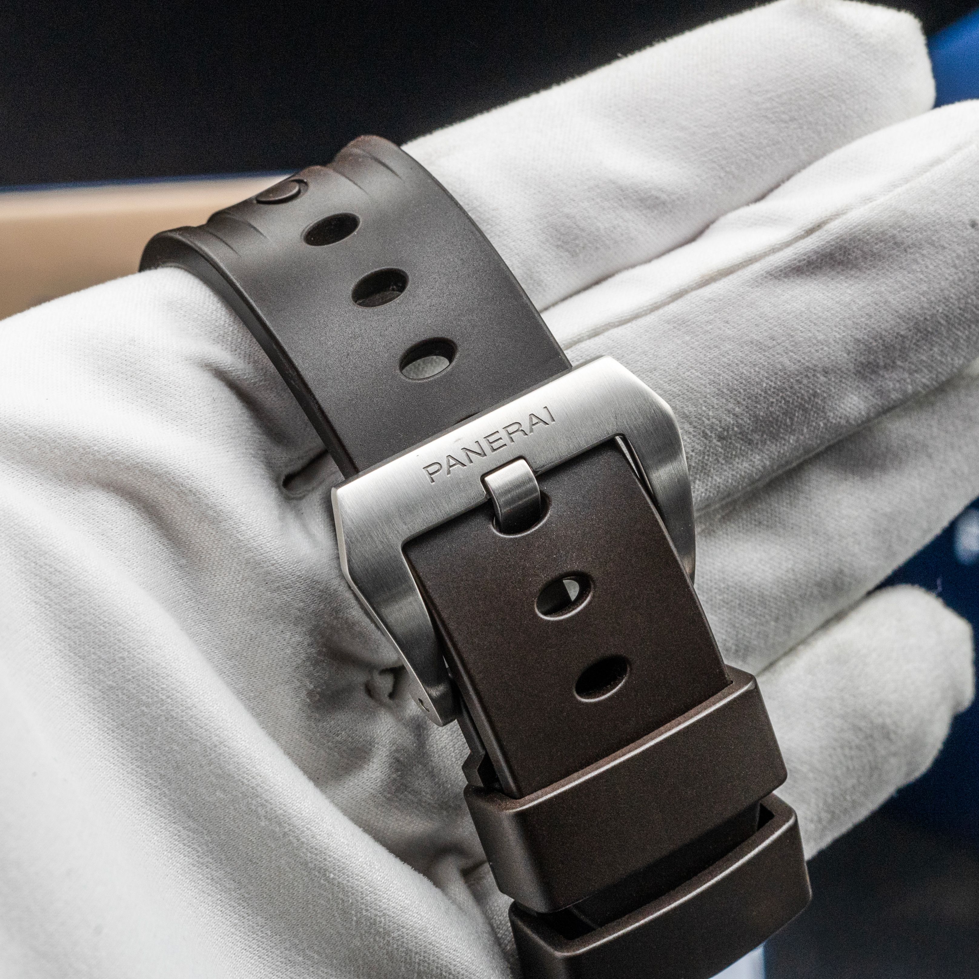 Panerai Luminor Tre Giorni PAM01628 Thumbnail 3