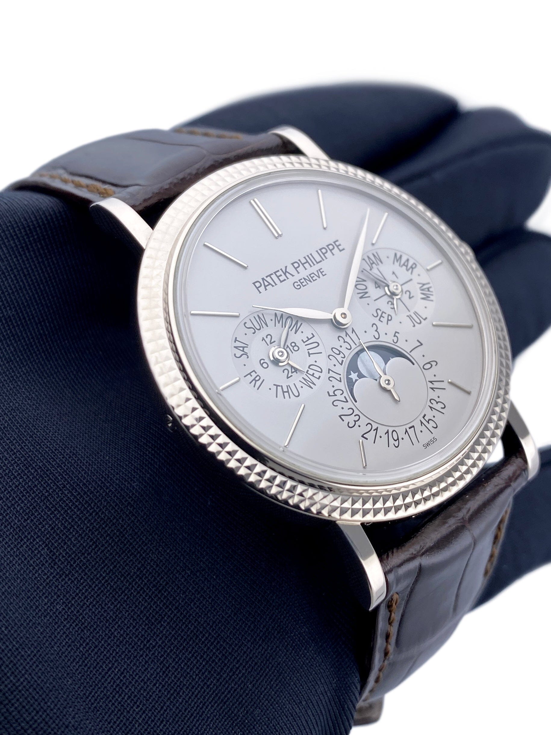 Patek Philippe Grand Complications 5139G-001 Thumbnail 3
