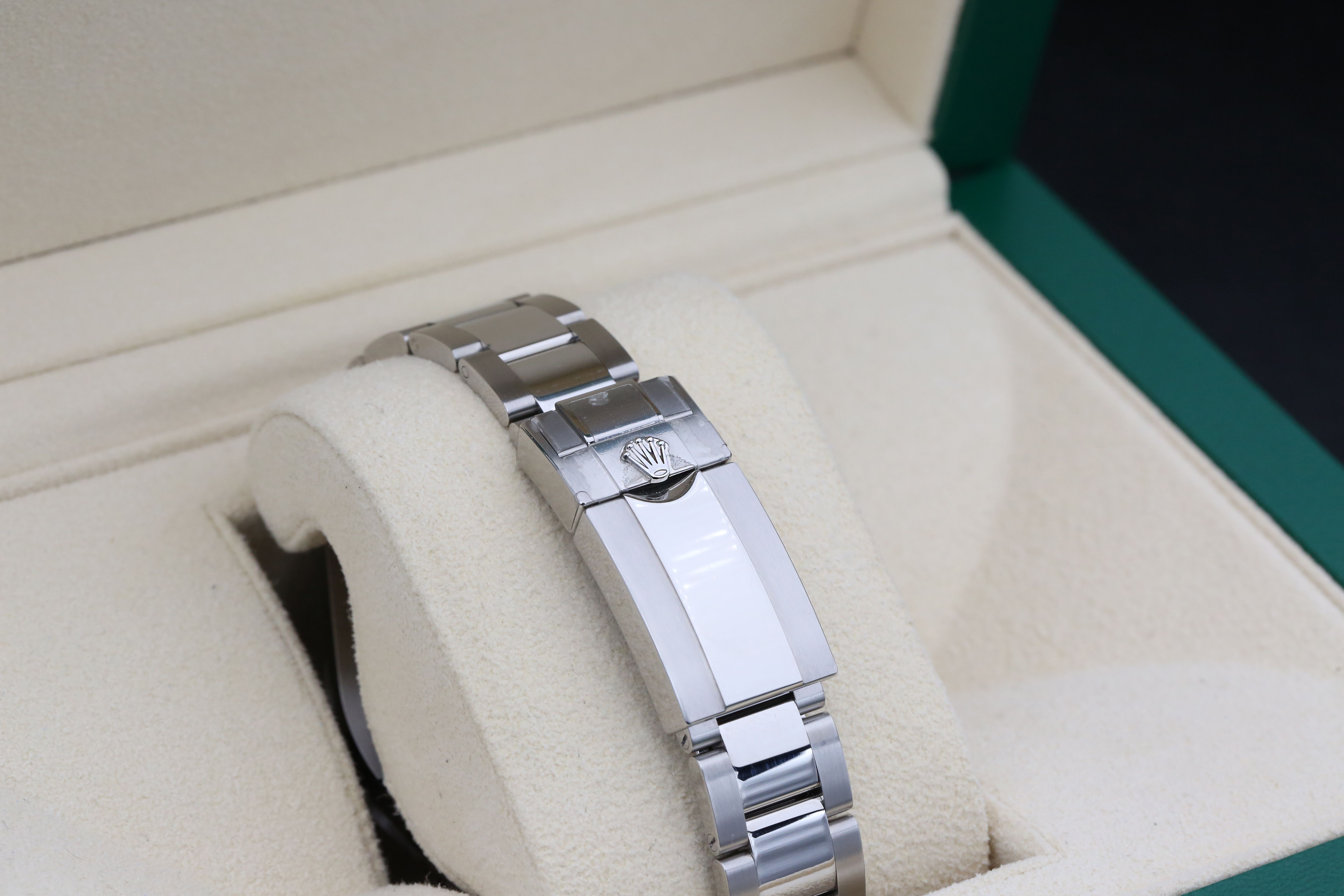 Rolex GMT Master II 126710 BLNR Thumbnail 3