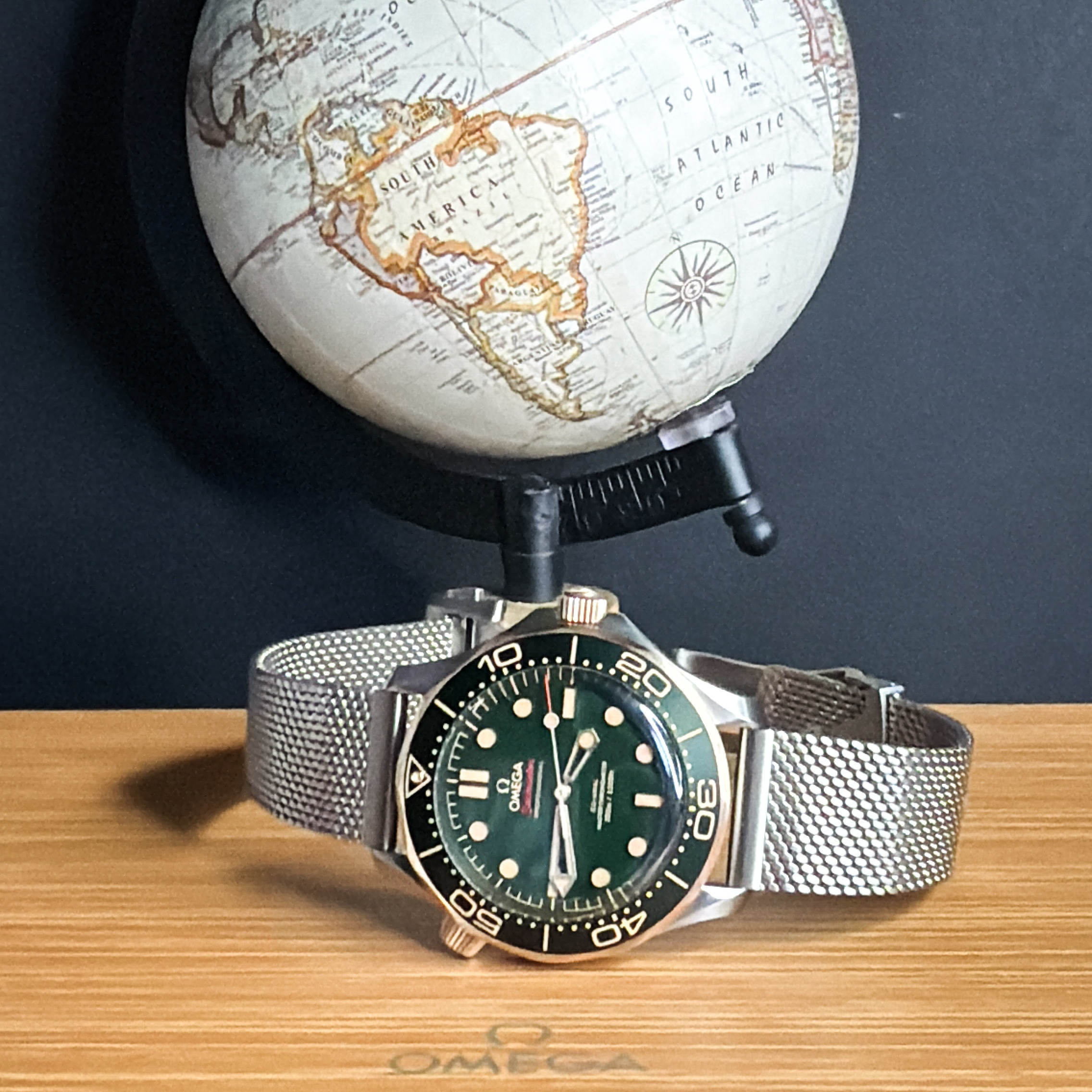 Omega Seamaster Diver 300m 210.90.42.20.10.001 Thumbnail 6