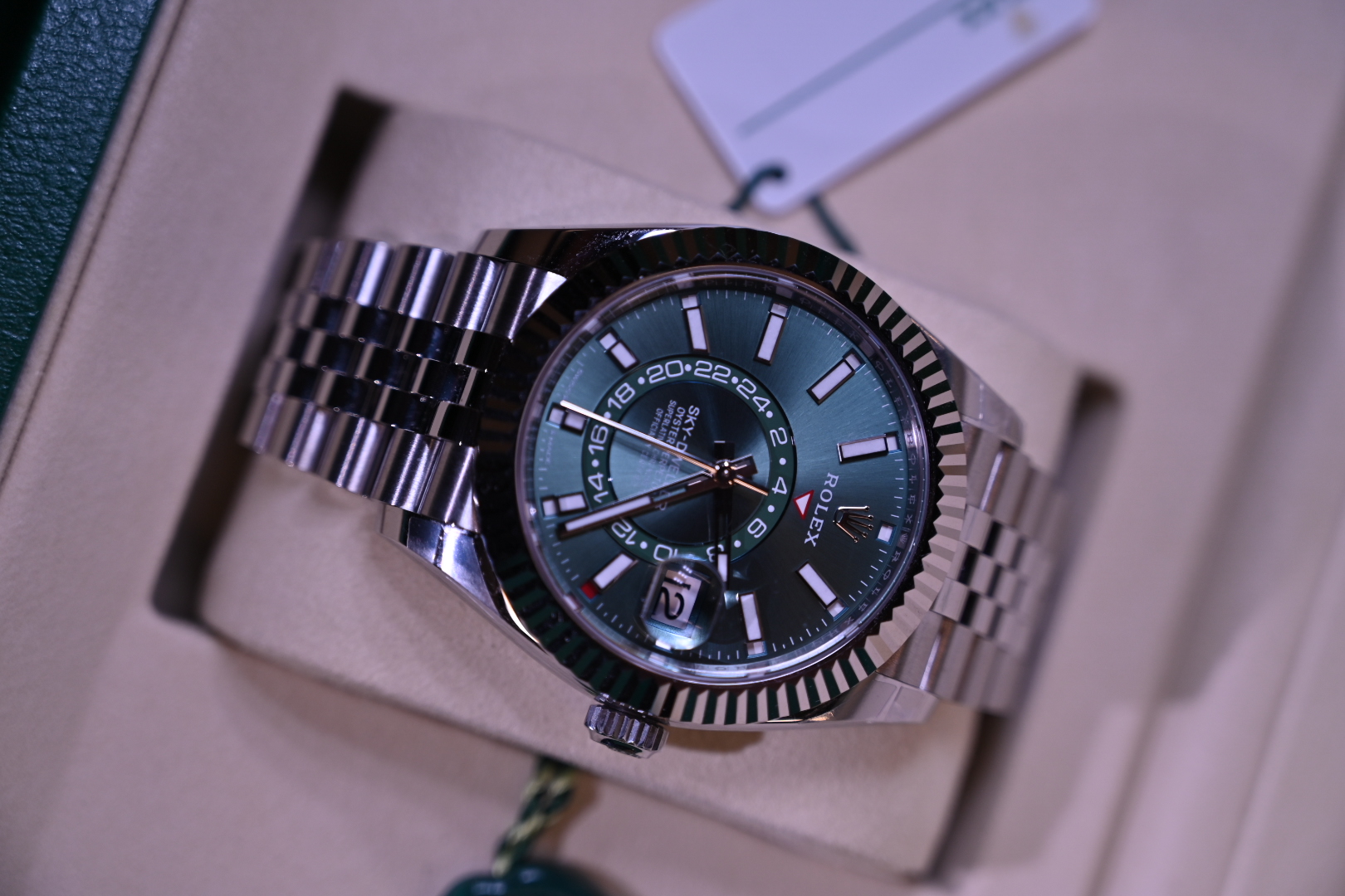 Rolex Sky-Dweller 336934 Thumbnail 2